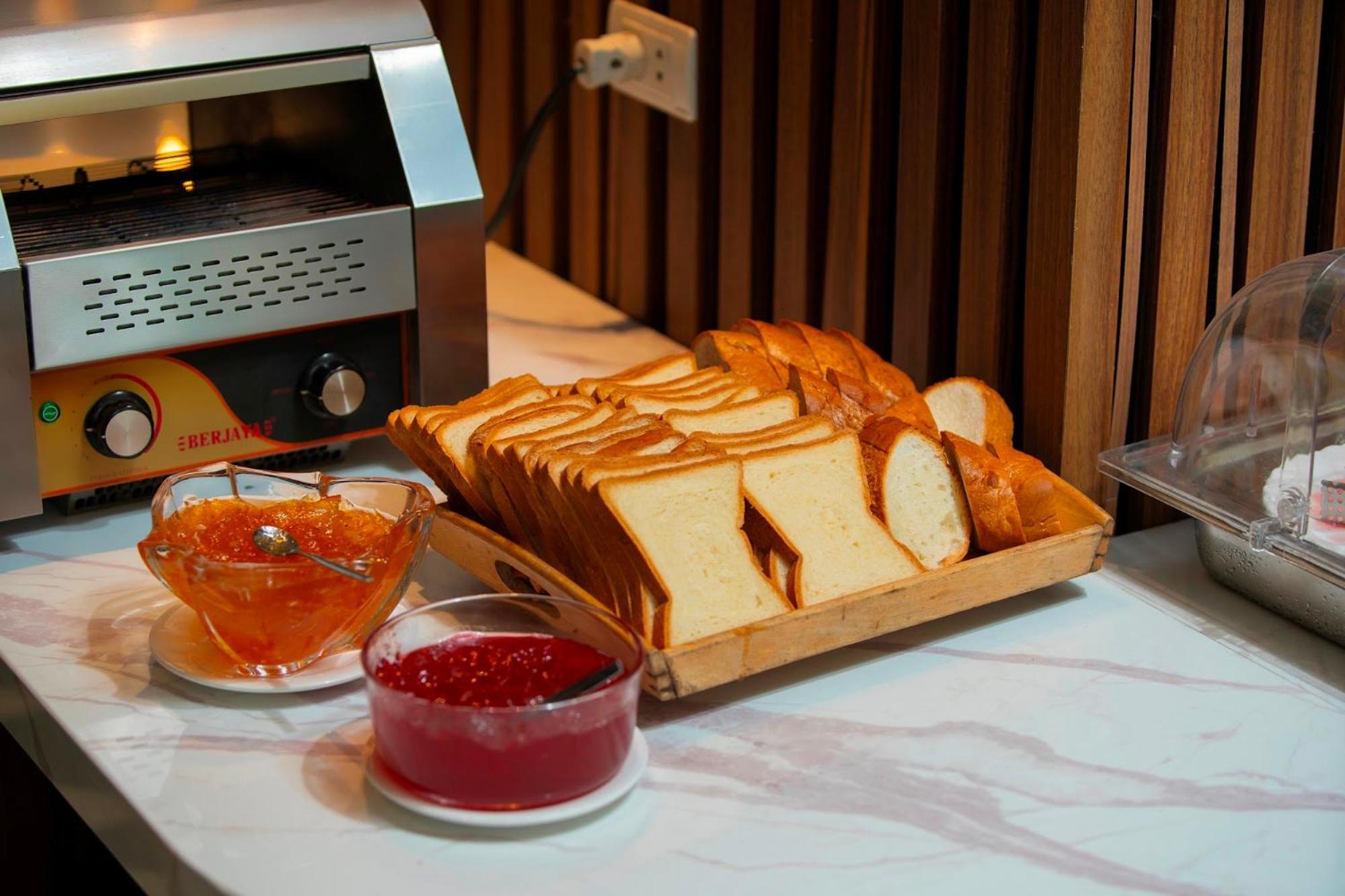 Ping Luxury Hotel