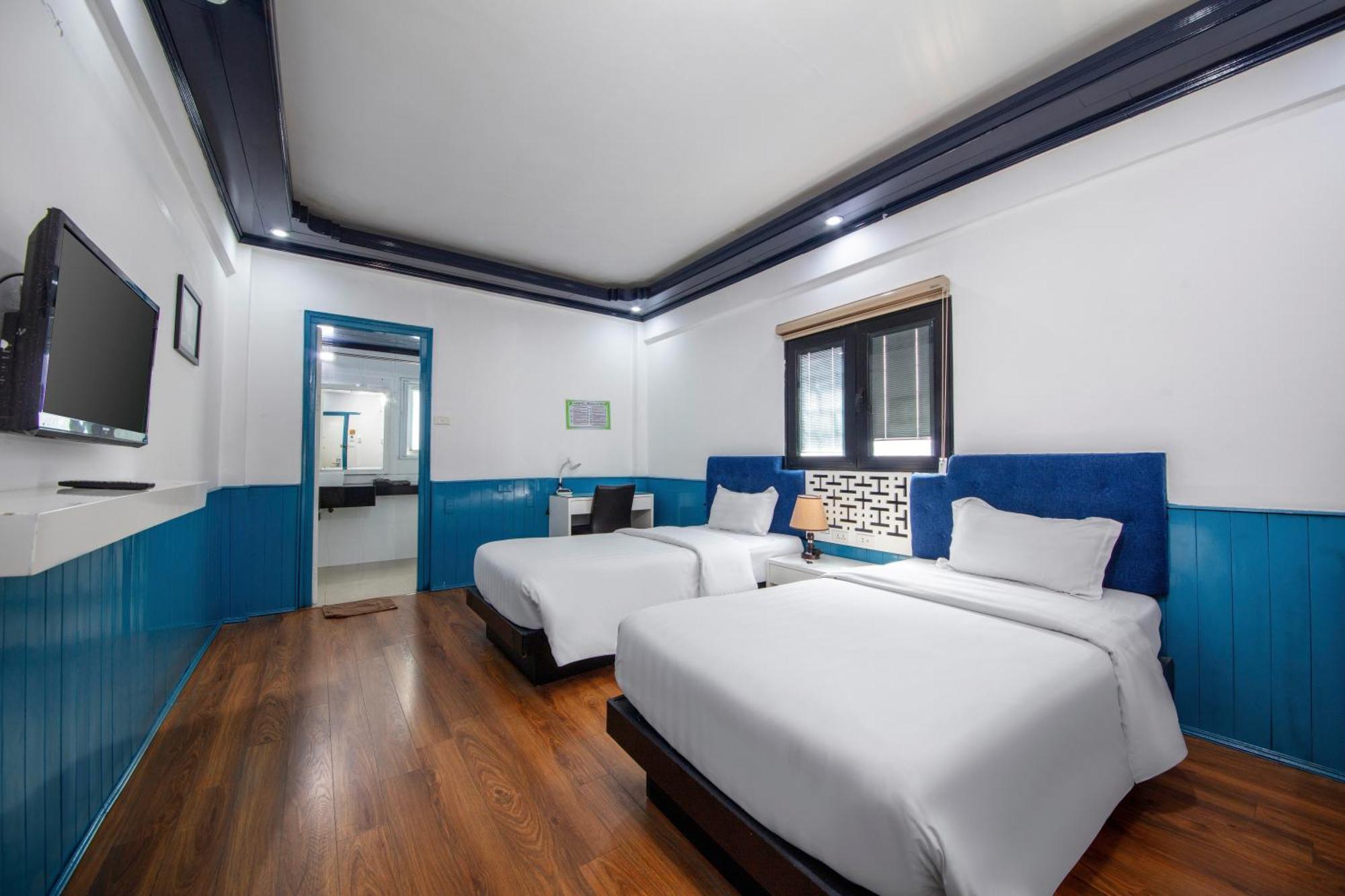 Solo Hostel