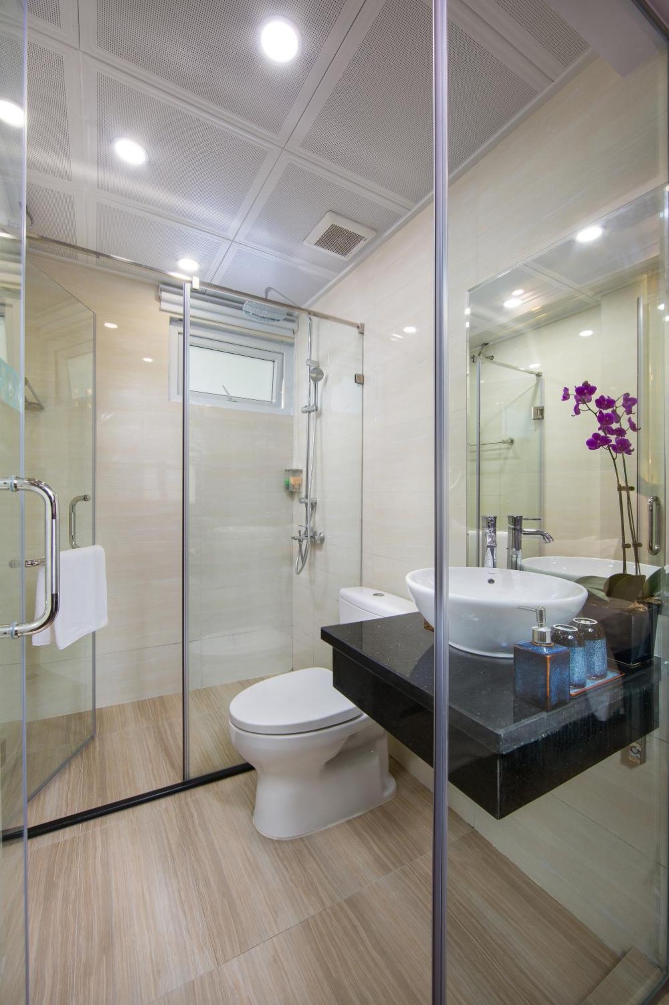 Royal Palace 2 & Hotel 4*