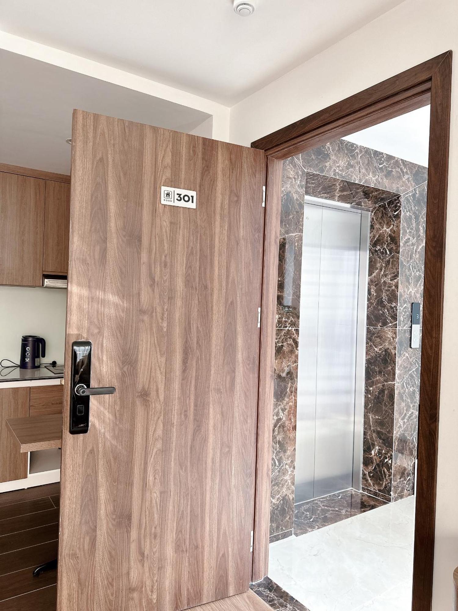 Tinh Anh Aparthotel Hanoi
