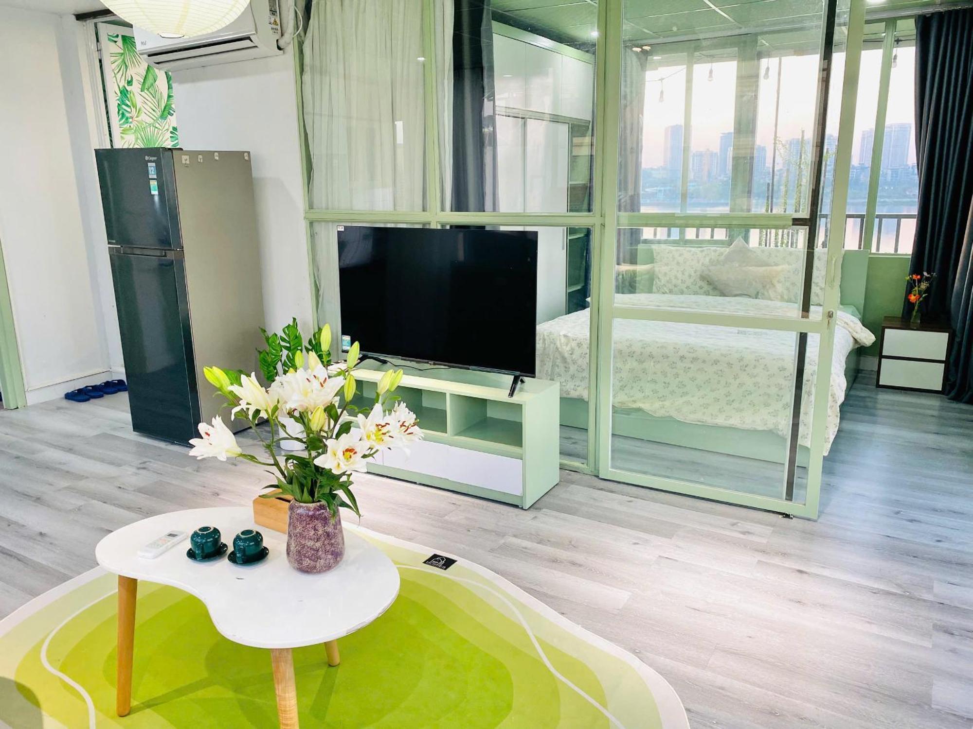 Luxe Paradise 76 To Ngoc Van Apartment *