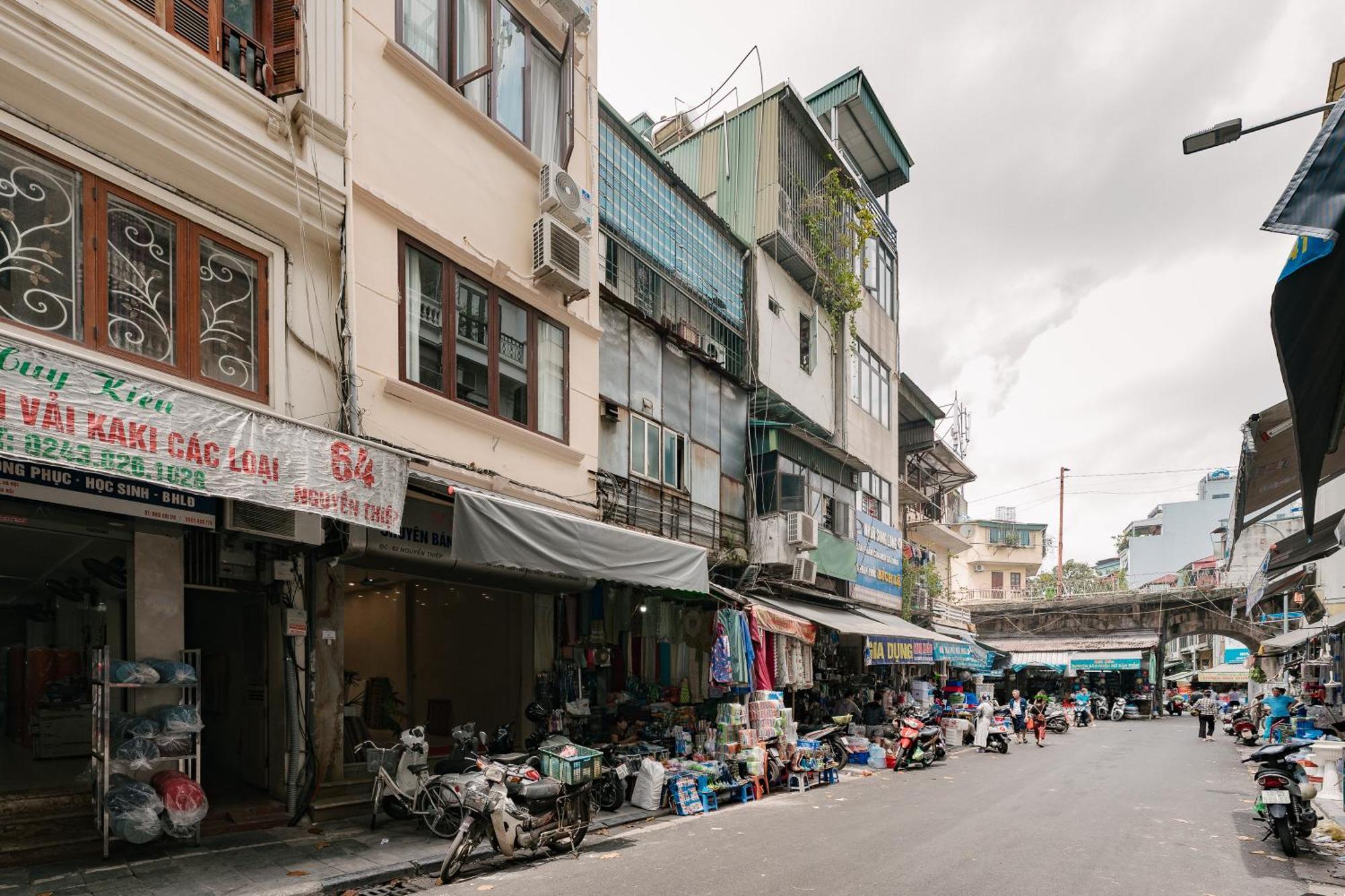 Tamundi Train Street View- Dong Xuan Market Apartamento Hanói