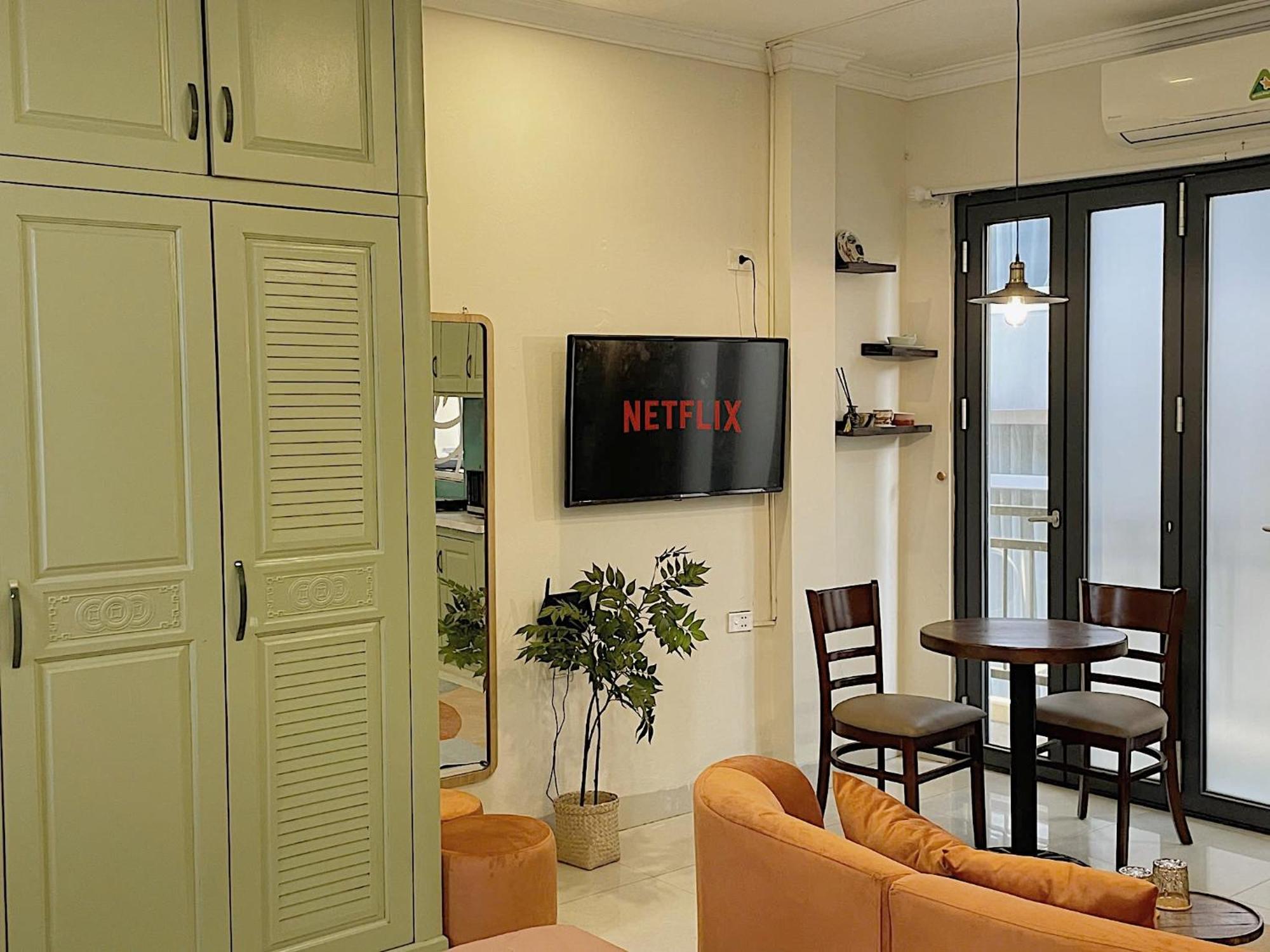 Migo Housing - Beer Street - Lift And Spacious - Ensuite Kitchen - Ensuite Bathroom Apartment Hanoi