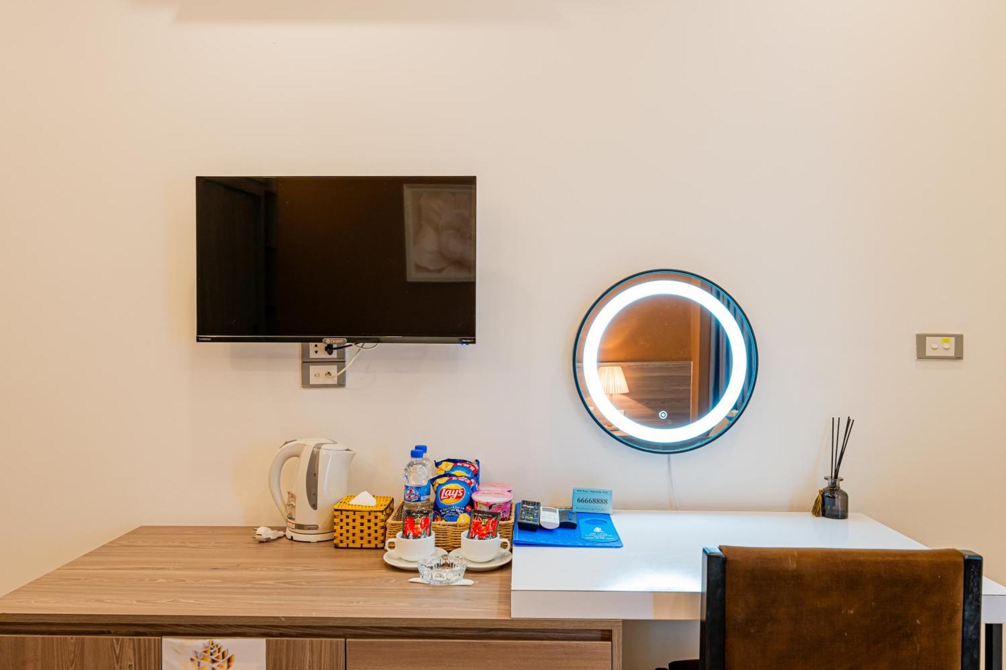 Moon 26 Do Quang Hotel 3*