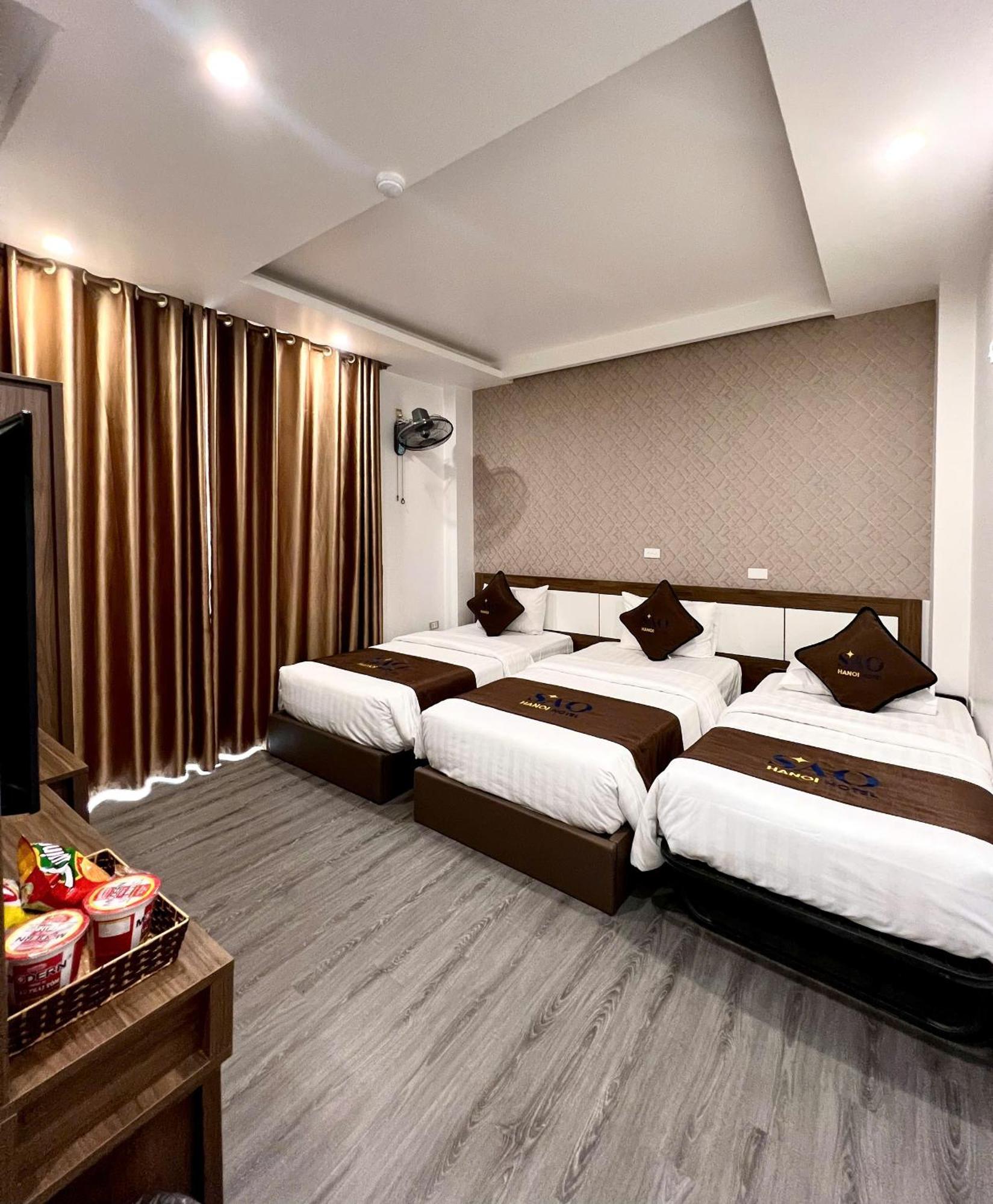 Hotel Khach San Sao