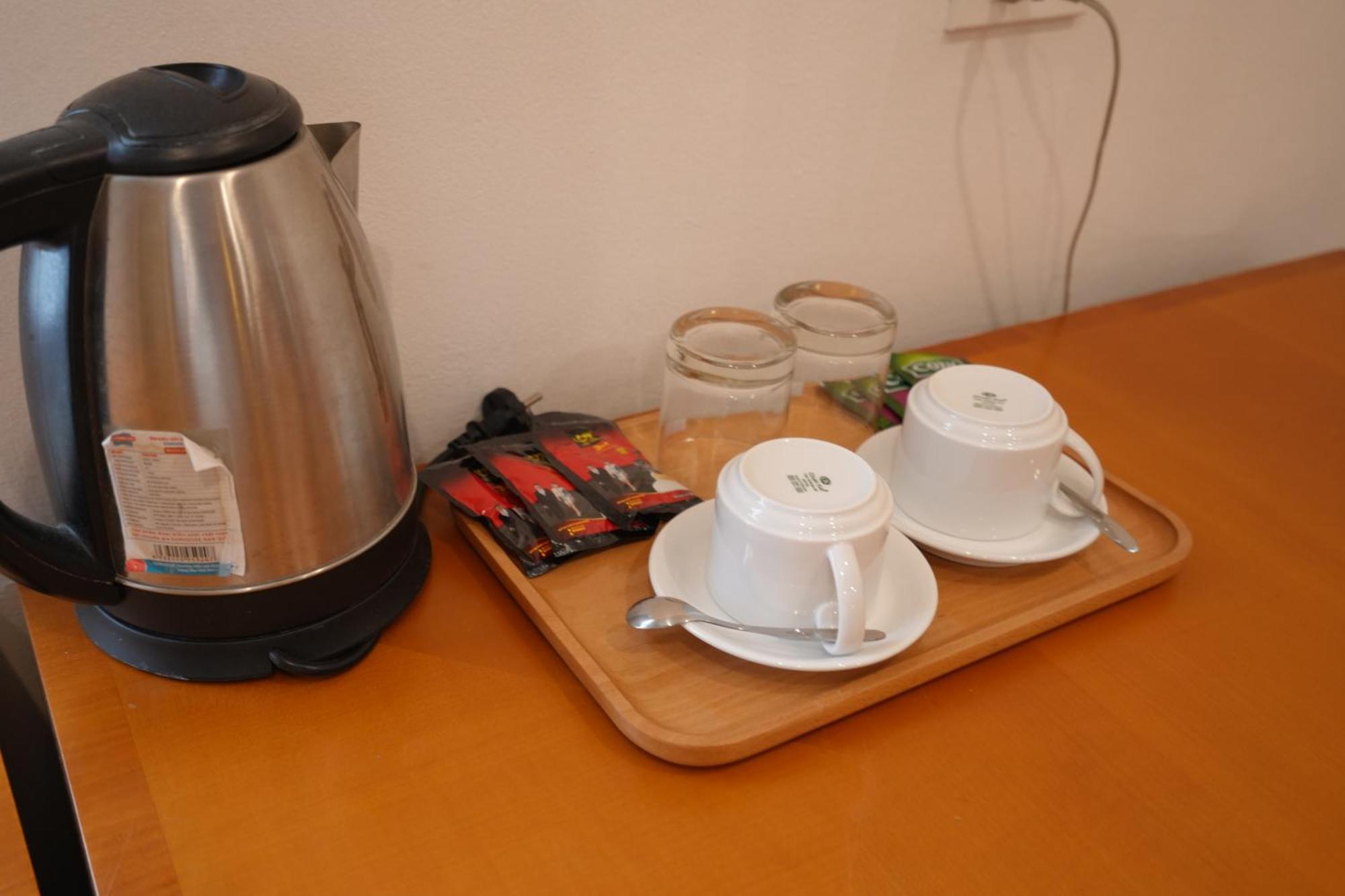 Hotel Golden Sunshine And Travel Hanoi