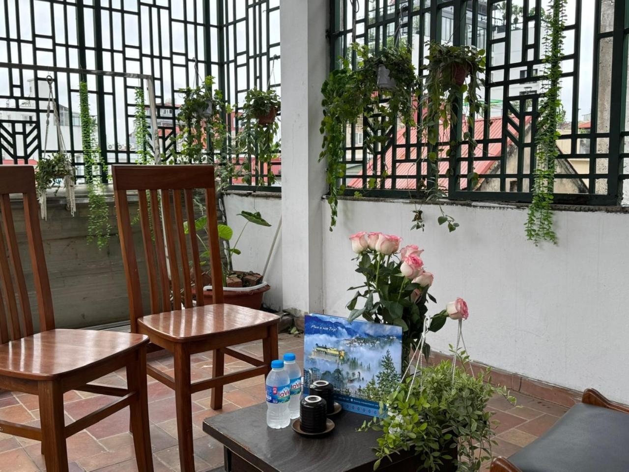 Quynh Moon Hotel