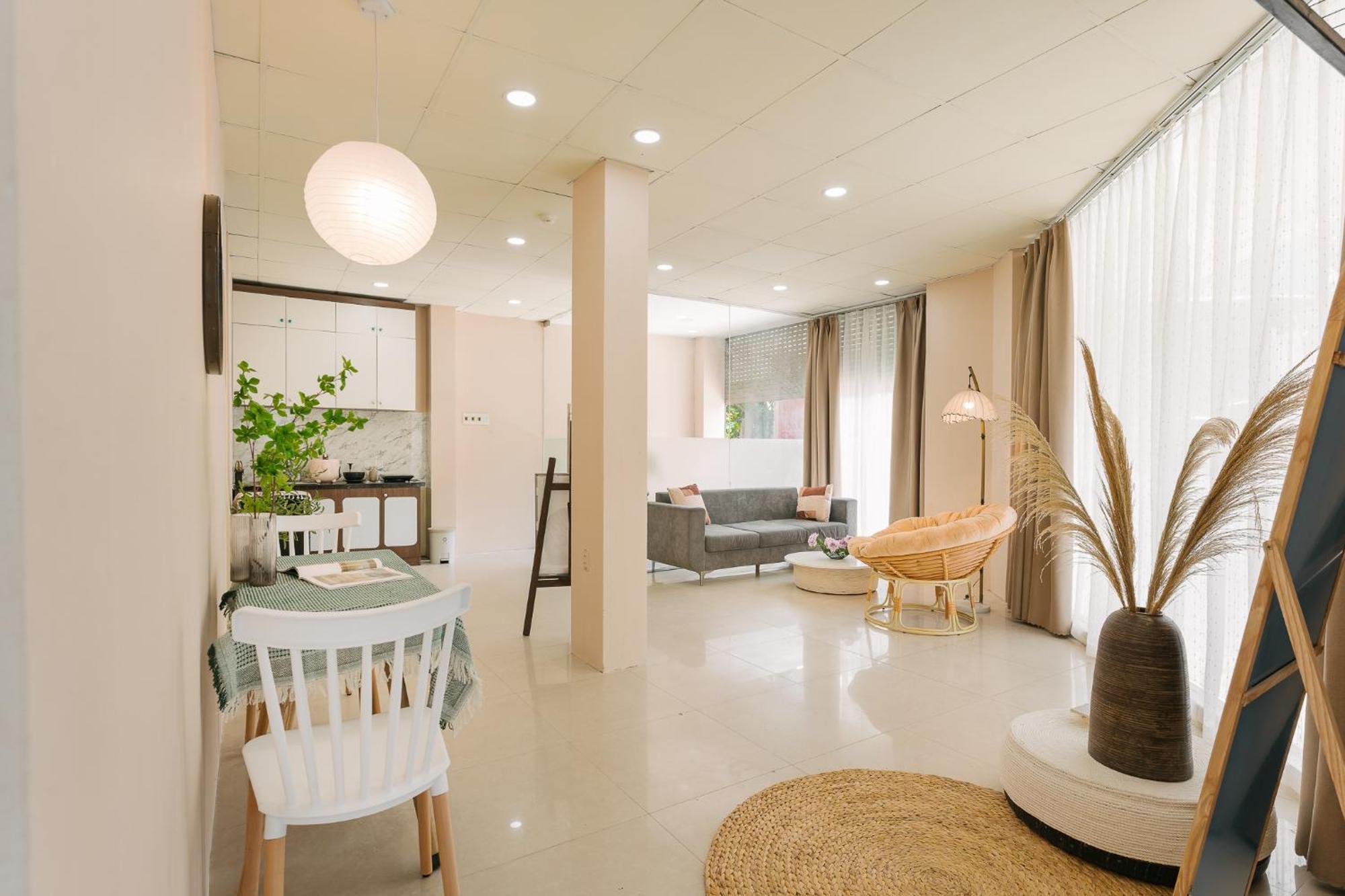 Ann's Apartment *