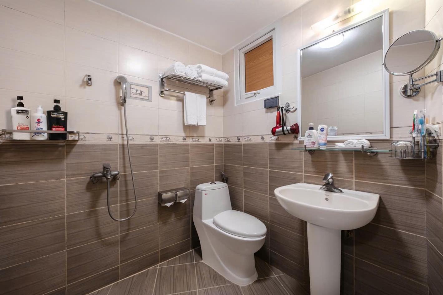 A25 - 197 Thanh Nhan Hotel Hanoi
