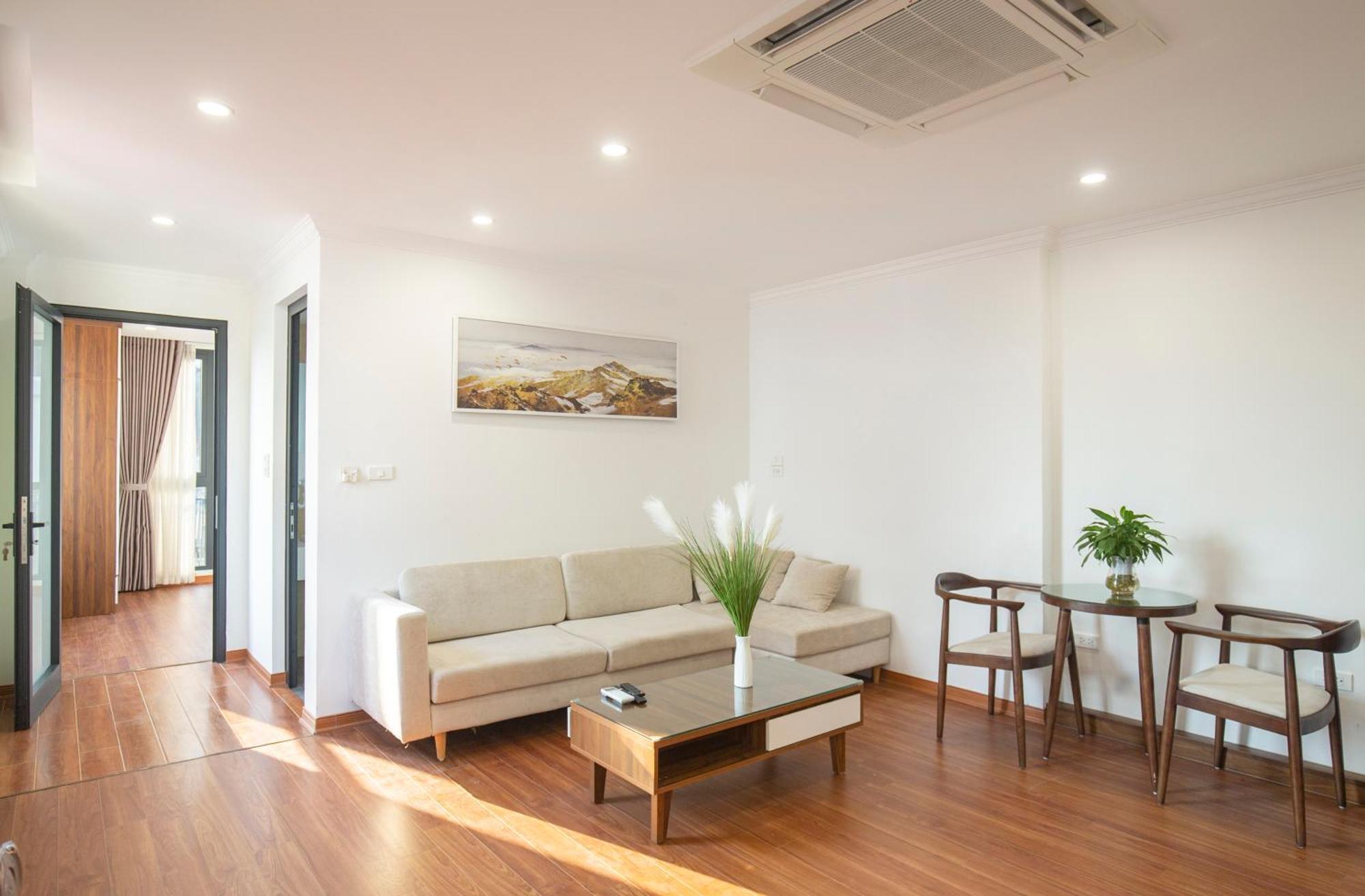 Apartment Sumitomo19 Serviced At Linh Lang *