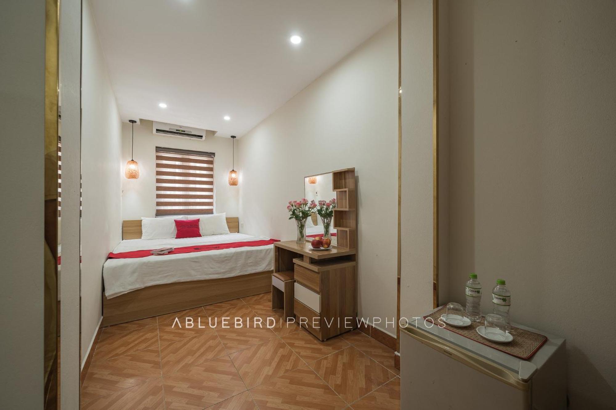 Laura House Hotel