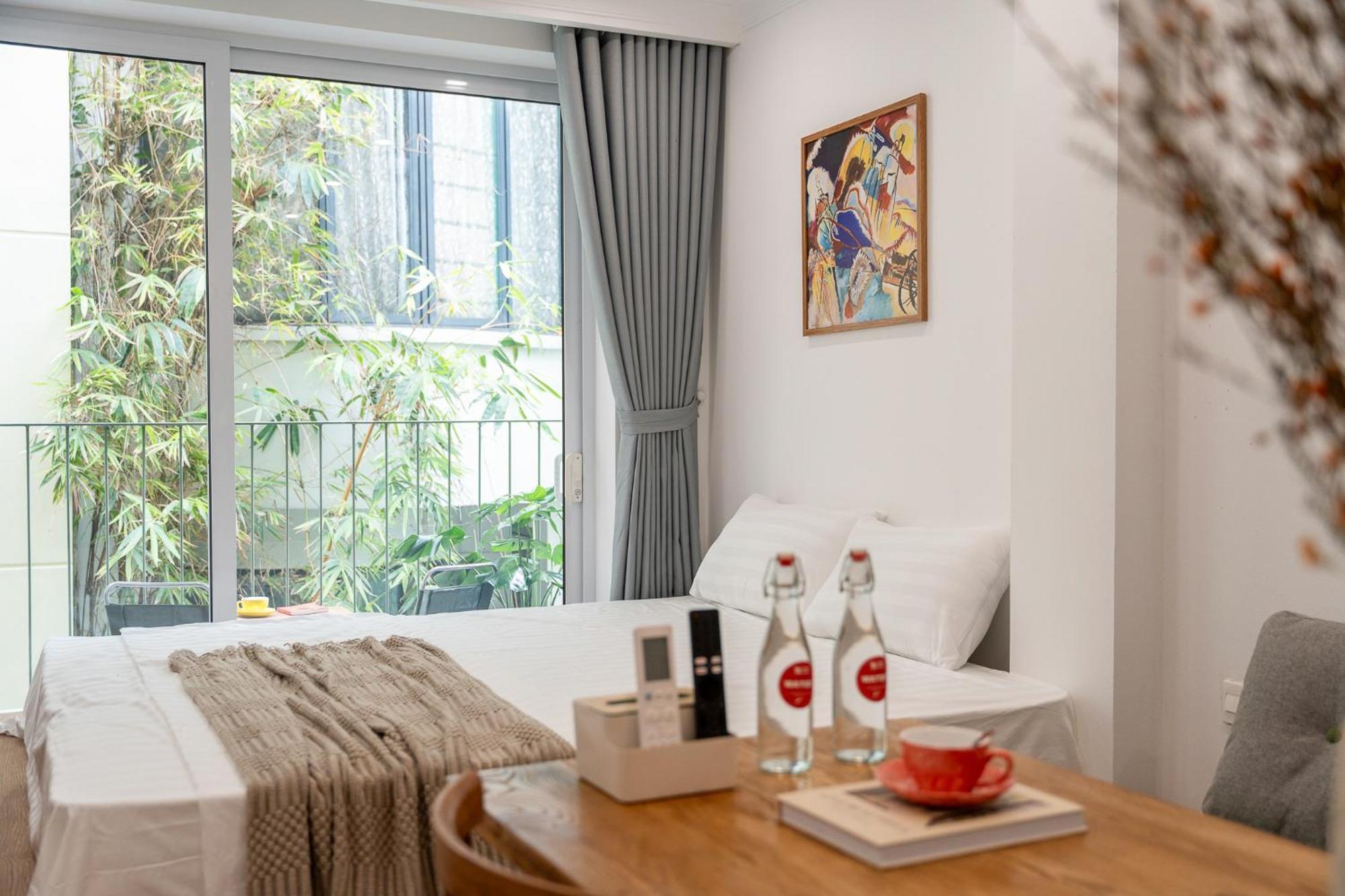 Xeoxo Premium Building With Rooftop Pool Hanoi