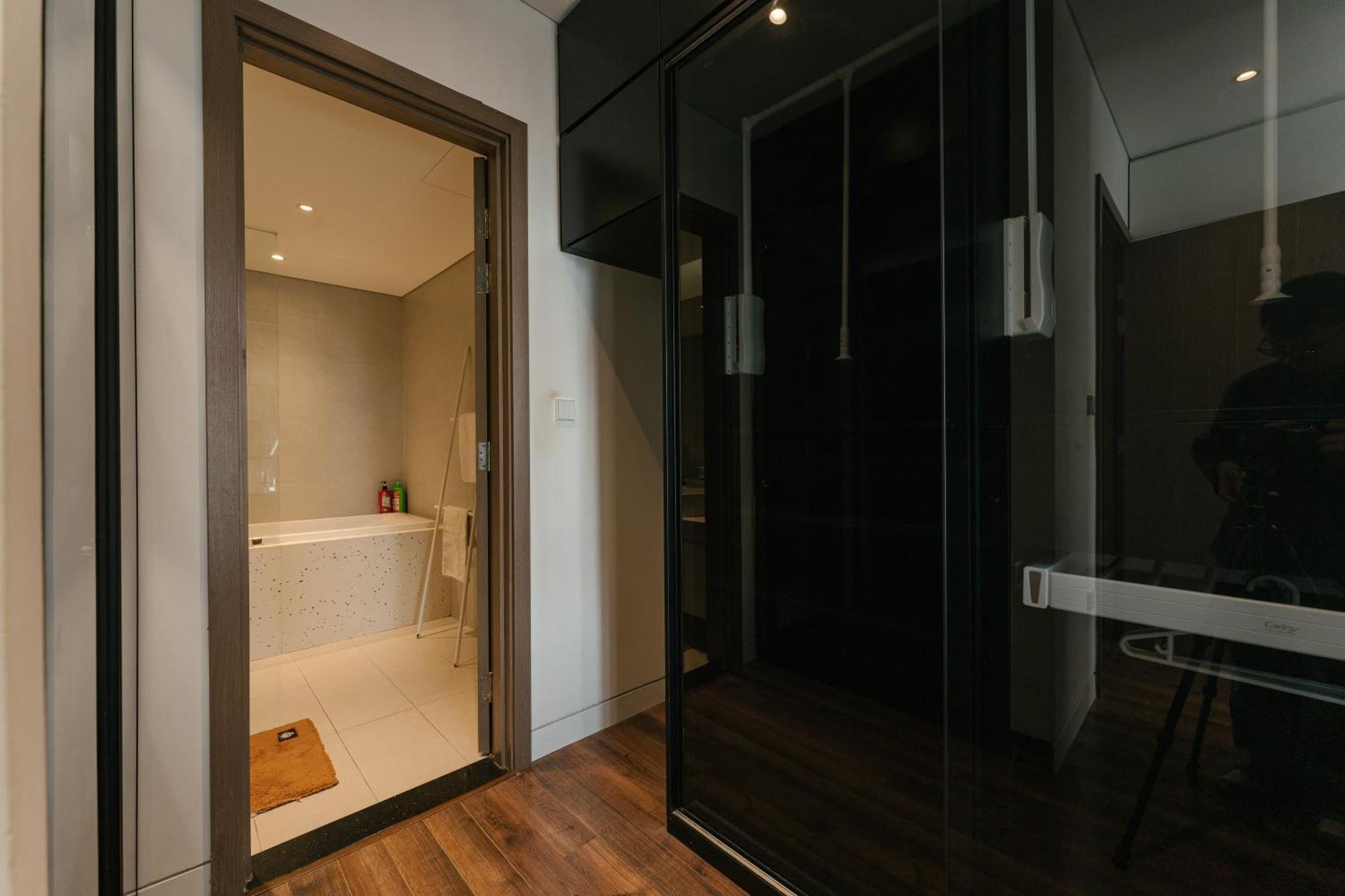 Apartment Vinhomes Metropolis - South Land *