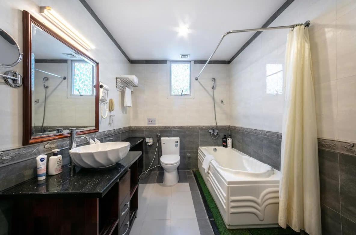Khách sạn A25 - 15 Trần Quốc Toản