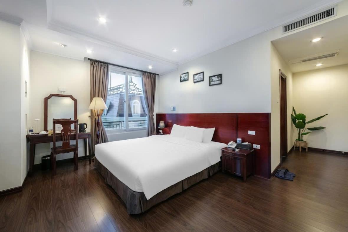 A25 - 15 Trần Quốc Toản 2* Hà Nội