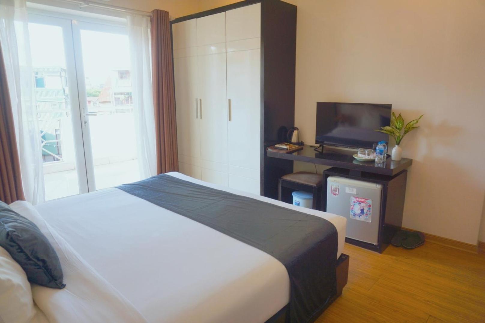 Hotel Rising Dragon