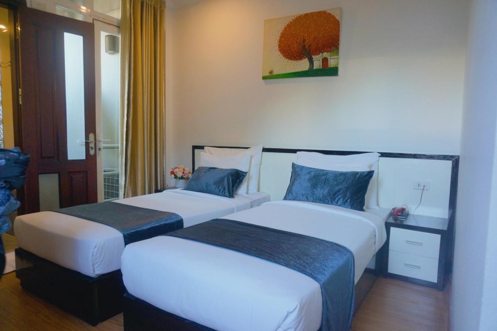 Hotel Rising Dragon