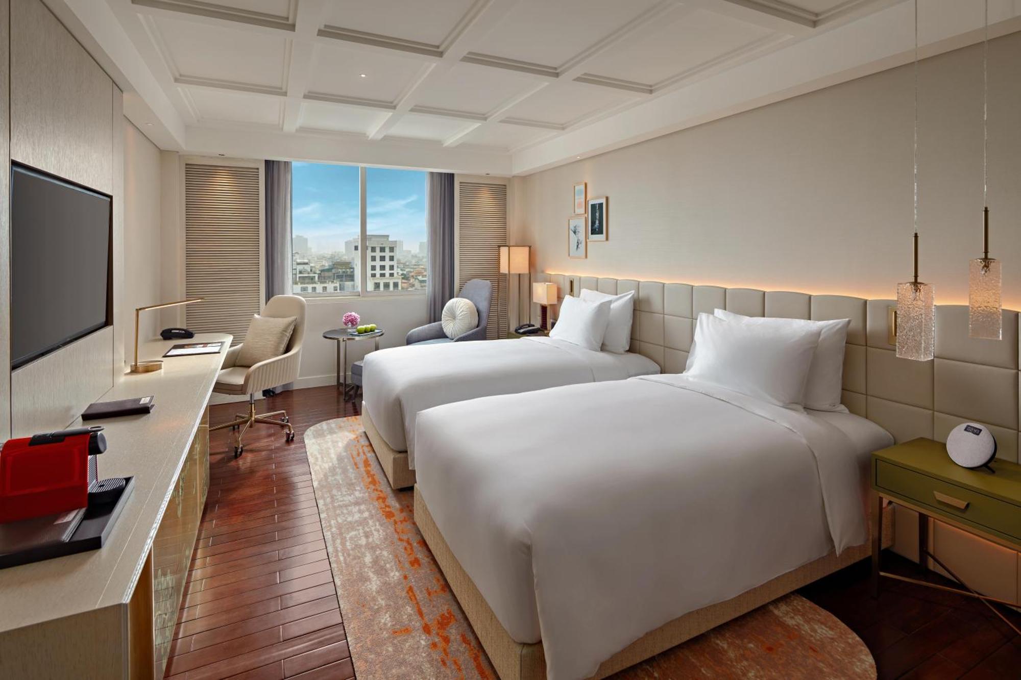 Moevenpick Centre Hotel 5*