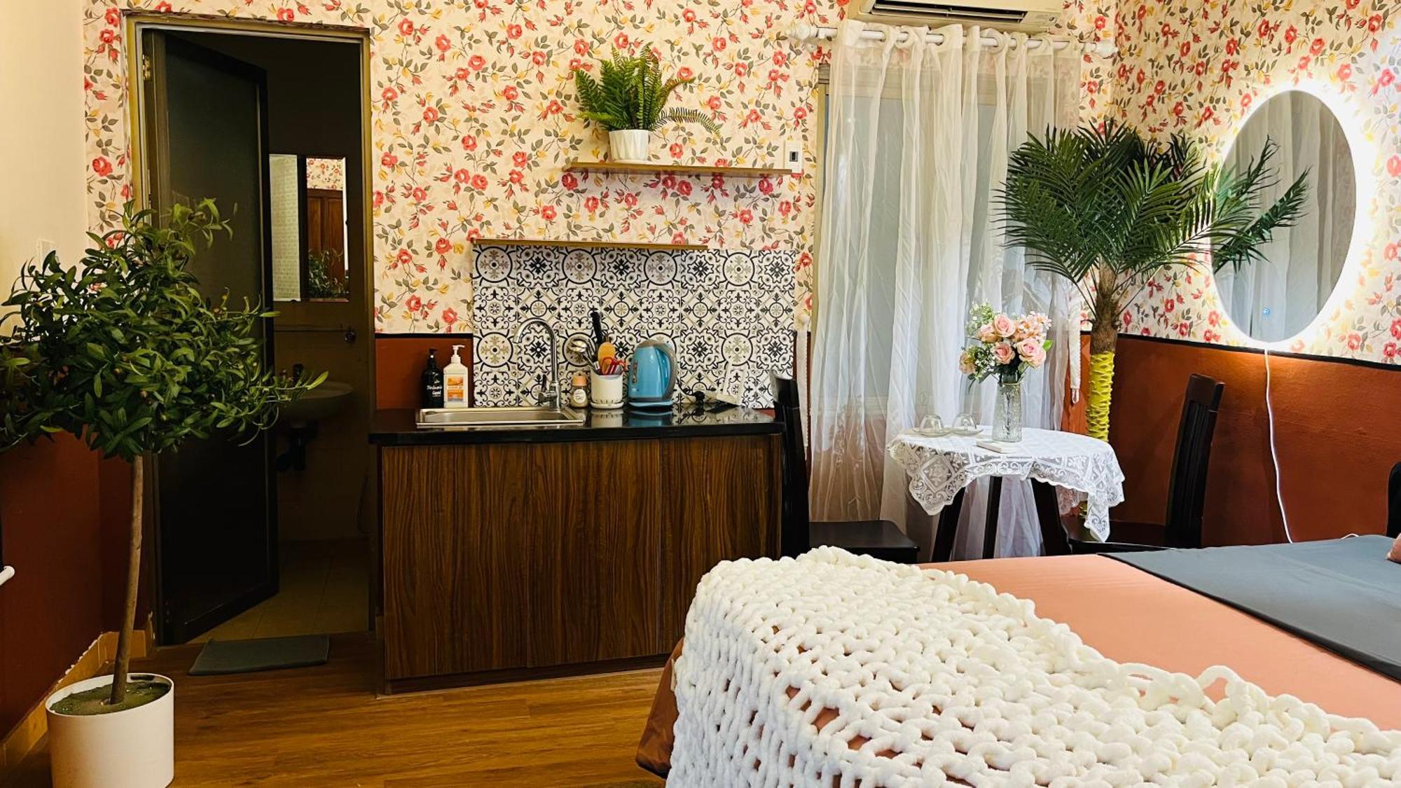 Apartment Lahomestay Mieu *