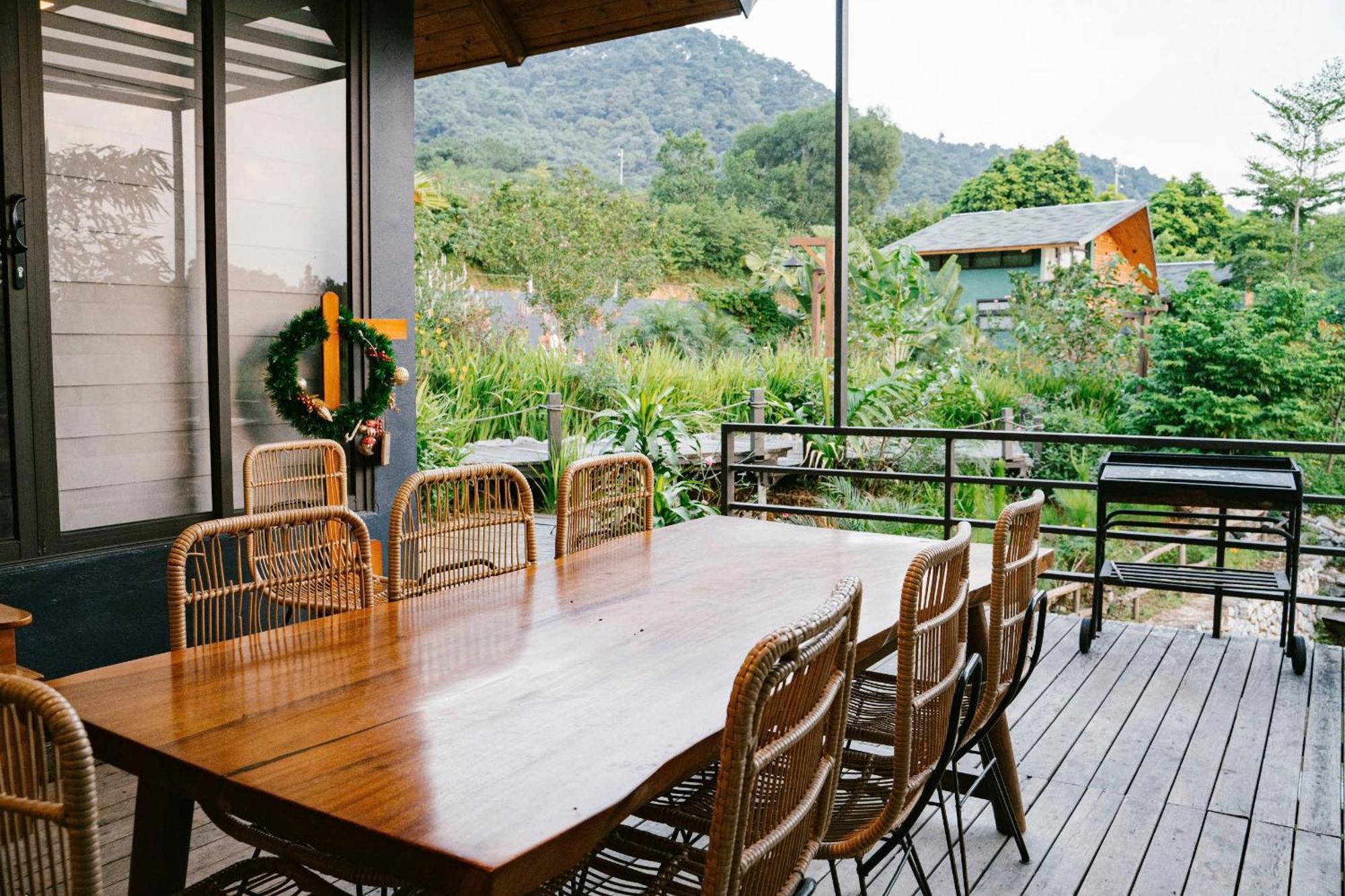 Anna Little Garden - Fish House Lodge Hanoi
