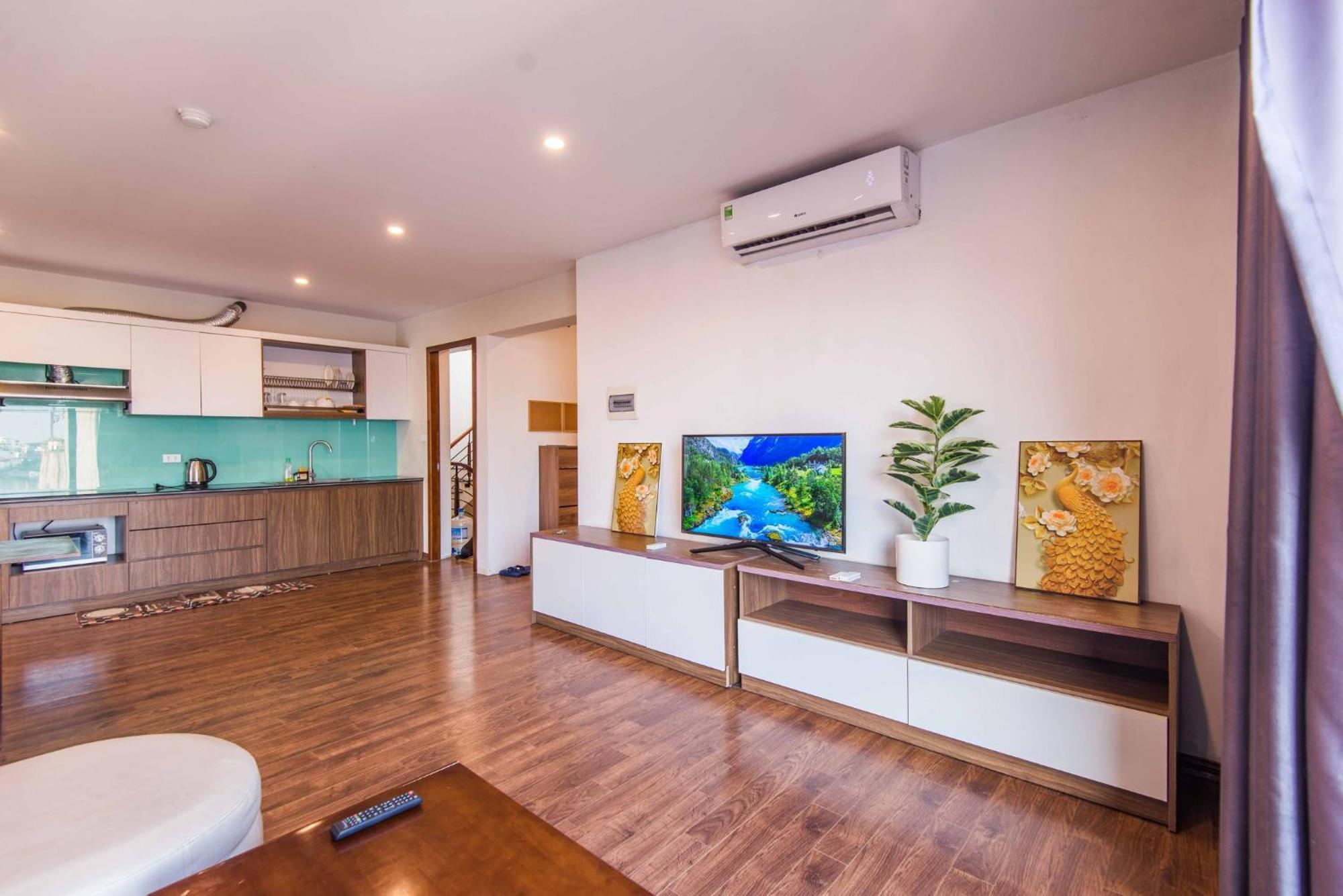 Luxe Paradise Apartment Lac Long Quan Hotel