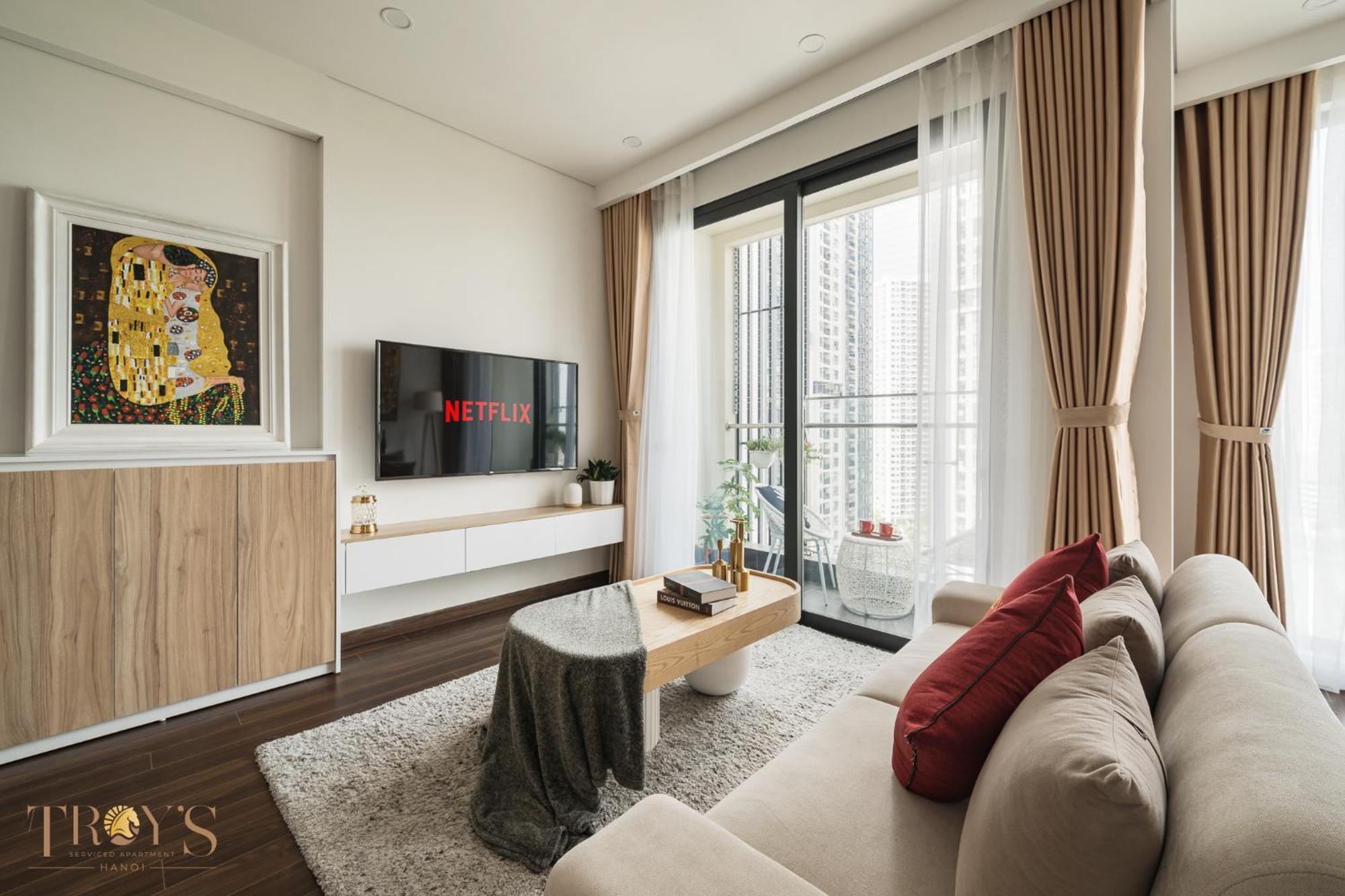 Troy House - Masteri West Heights 5* Hanoi