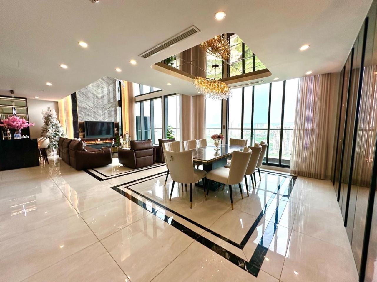 Apartment Queen Penhouse Duplex Hanoi
