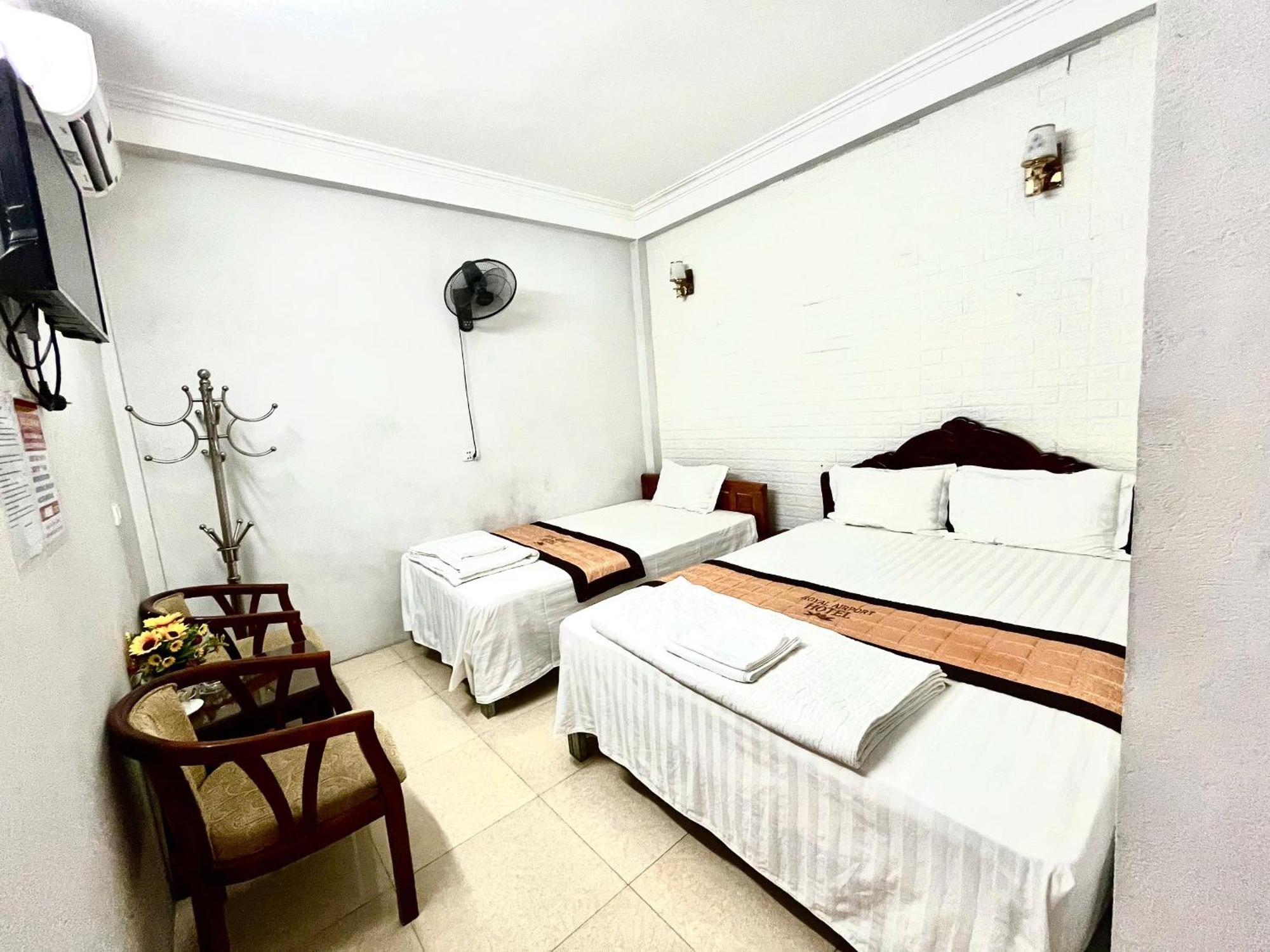 Bed & Breakfast Huy Hoang Airport 2*