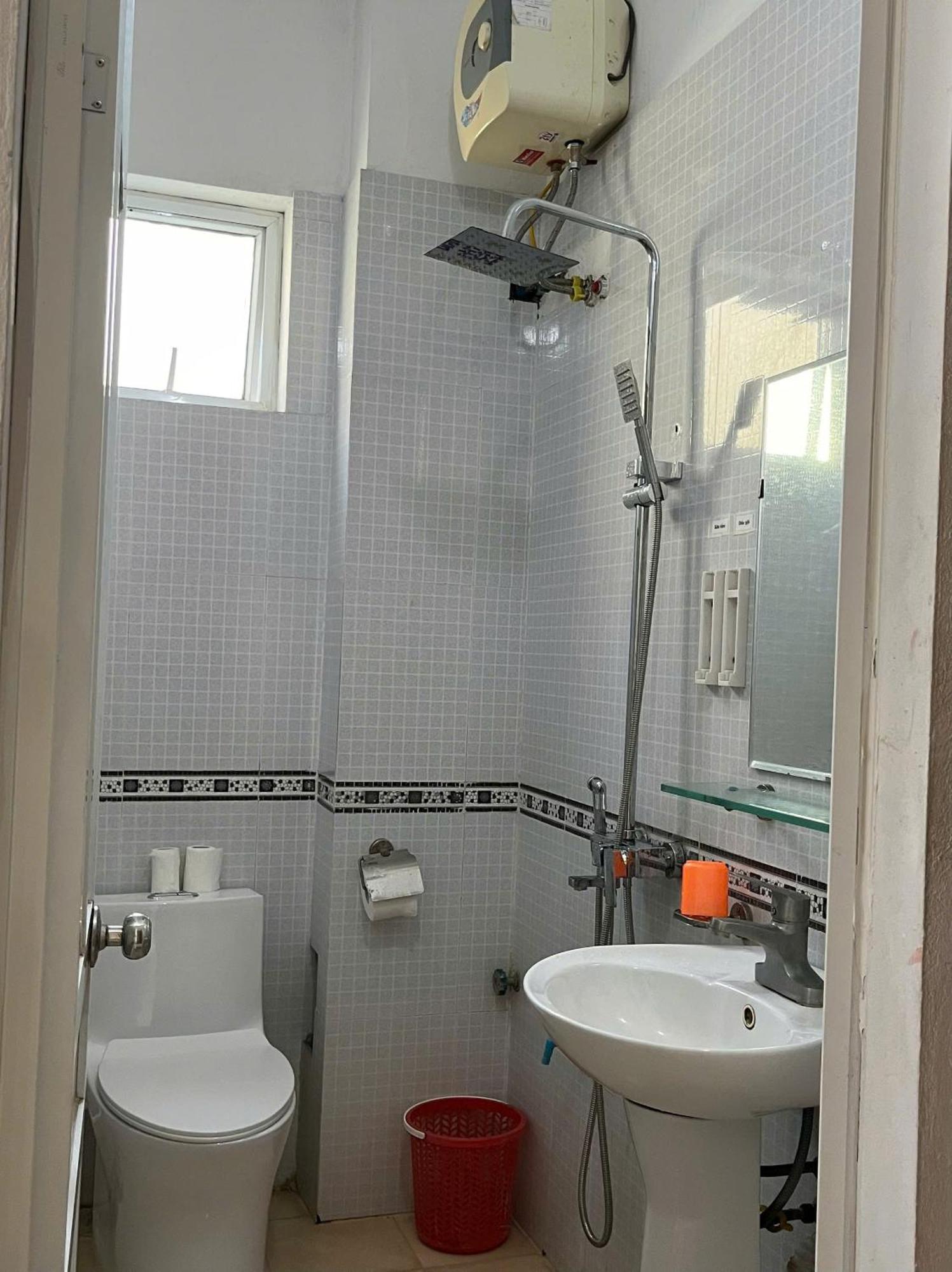 Huy Hoang Airport Bed & Breakfast 2*