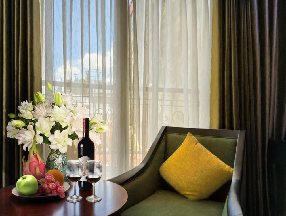 Classic Street Hotel 4*