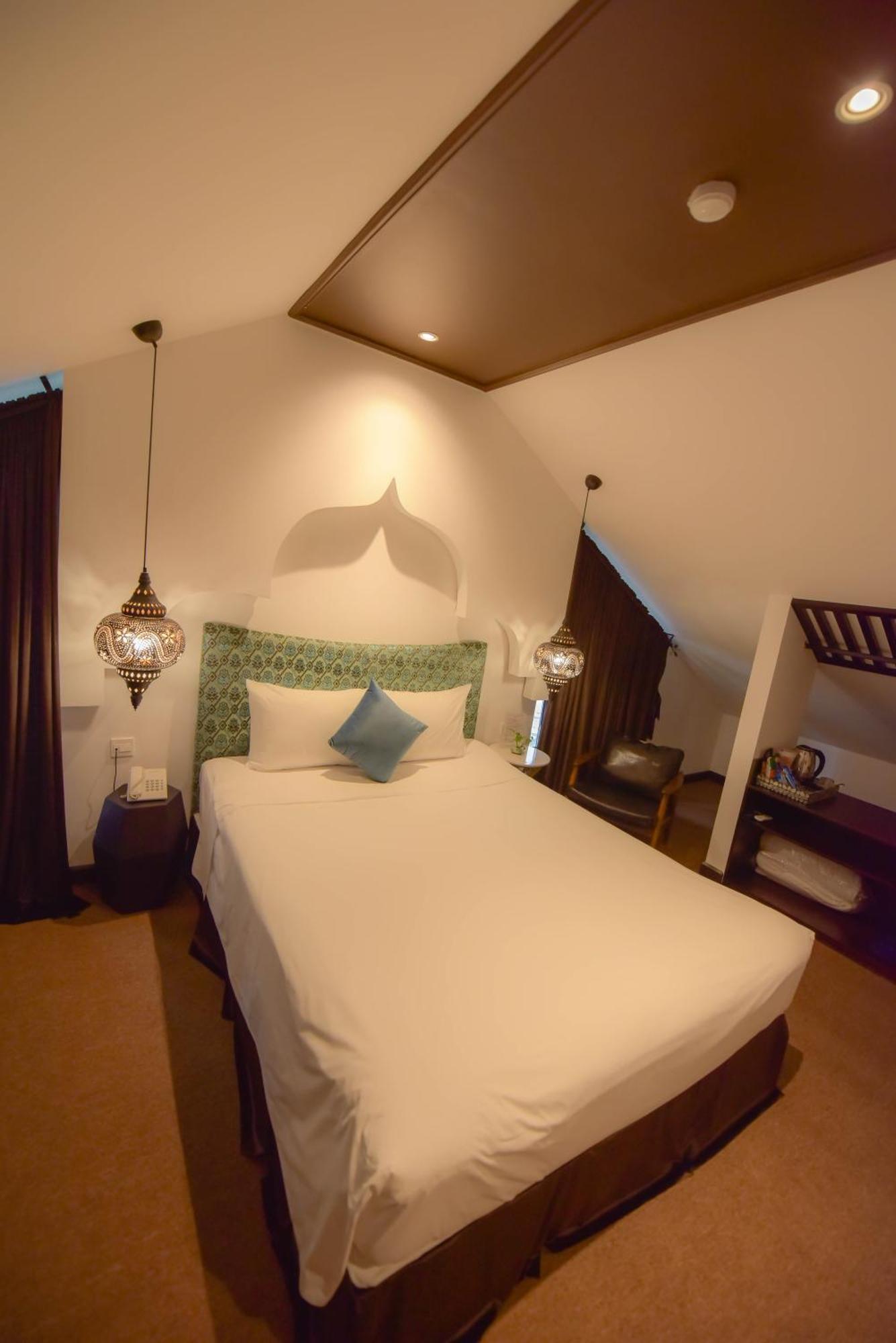 Rosa 3* Hanoi