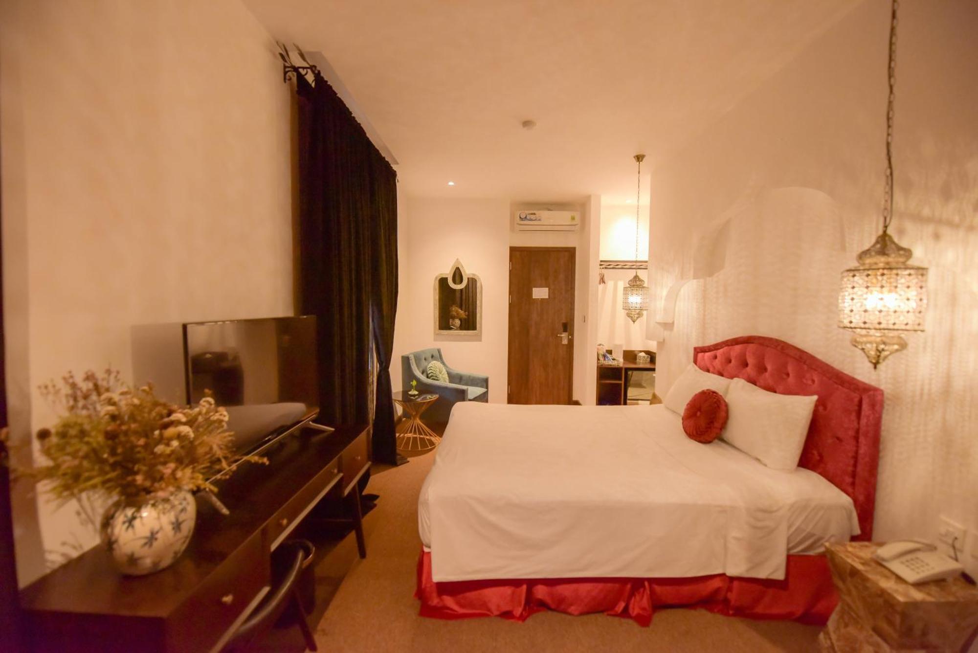 Rosa Hotel 3*