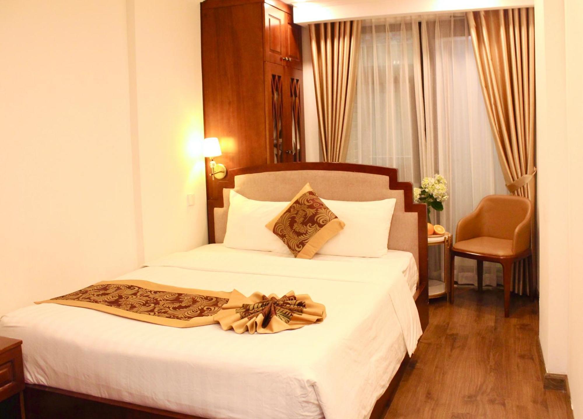 Hotel De La Soie 3*
