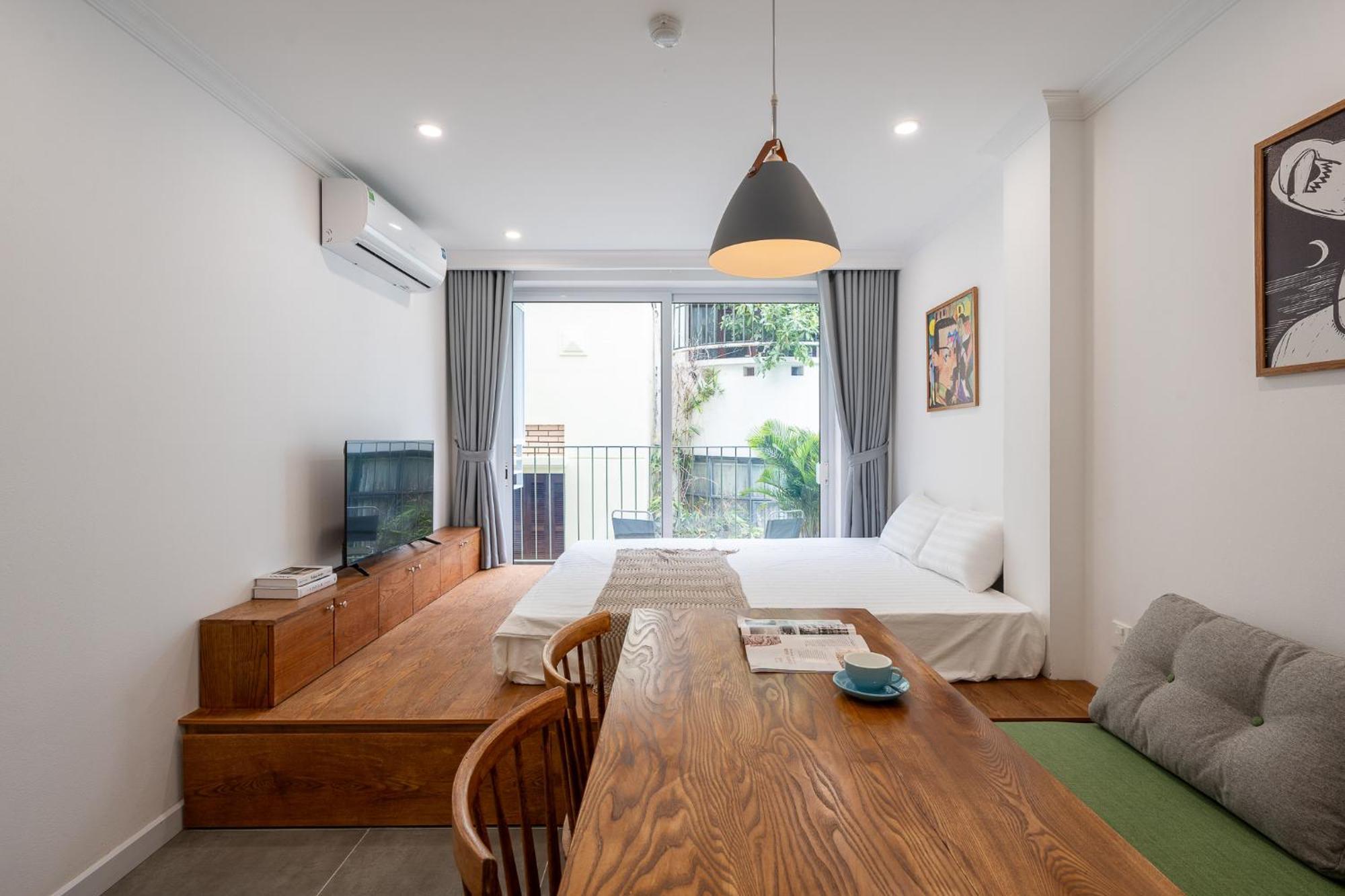 Location/big Group/private With Pool And Kitchen Hà Nội