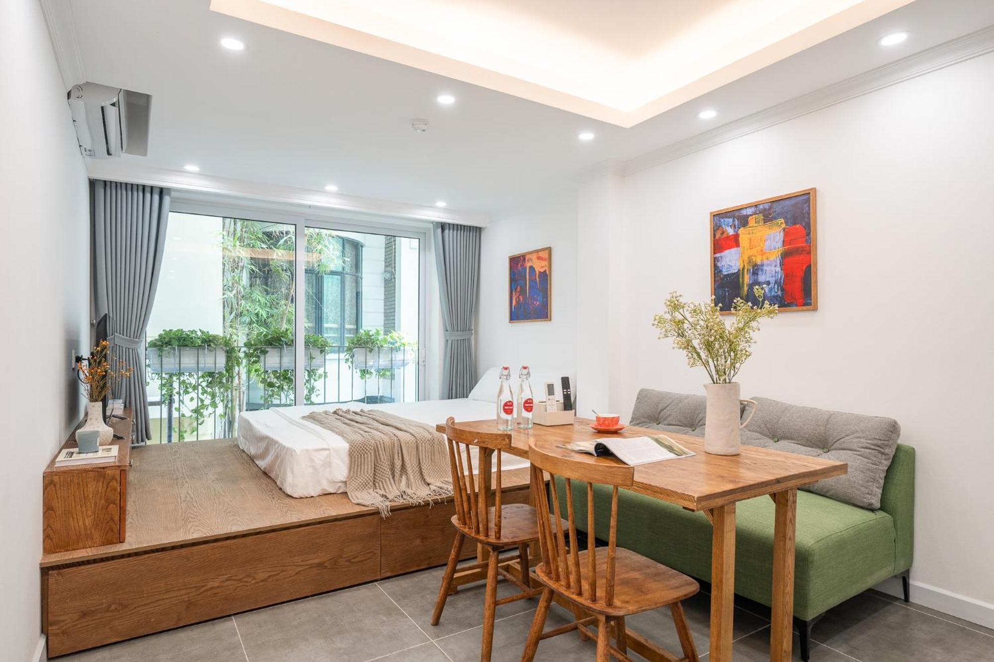 Location/big Group/private With Pool And Kitchen Hà Nội