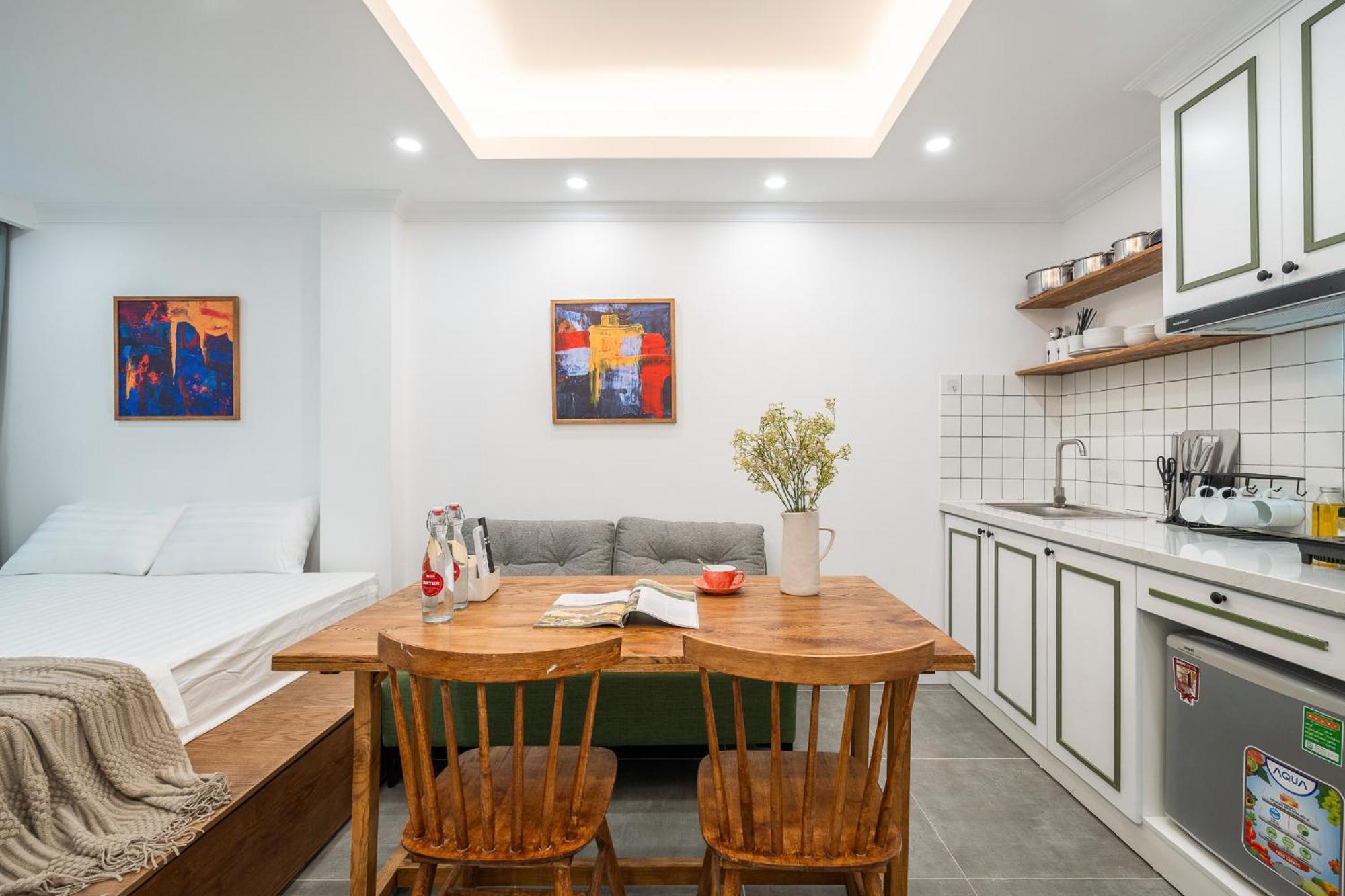Location/big Group/private With Pool And Kitchen * Hà Nội
