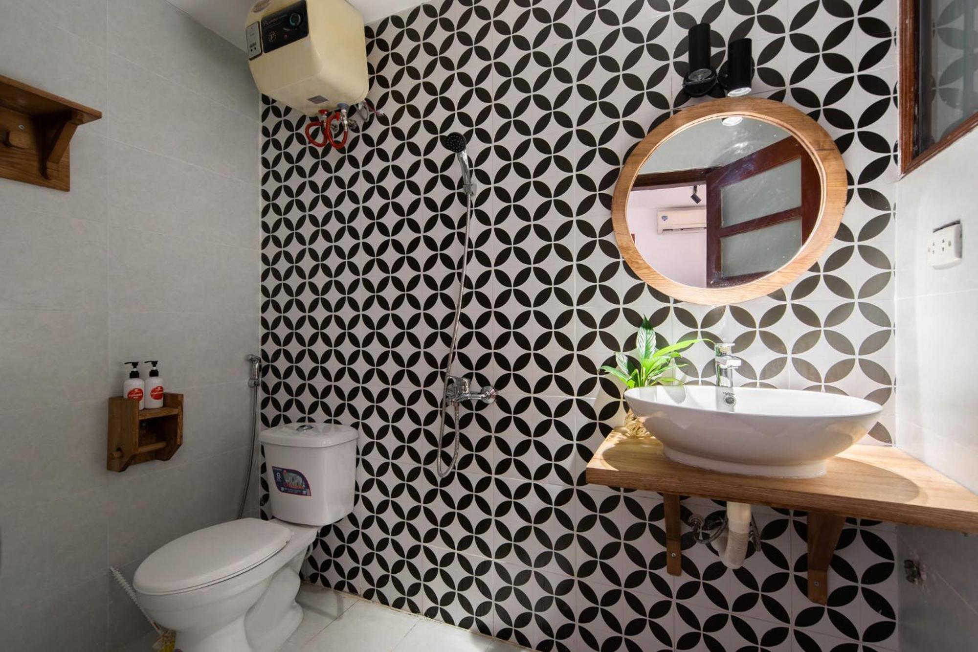 !!! Full House- Location-free Laudry-free Airport * Hanoi