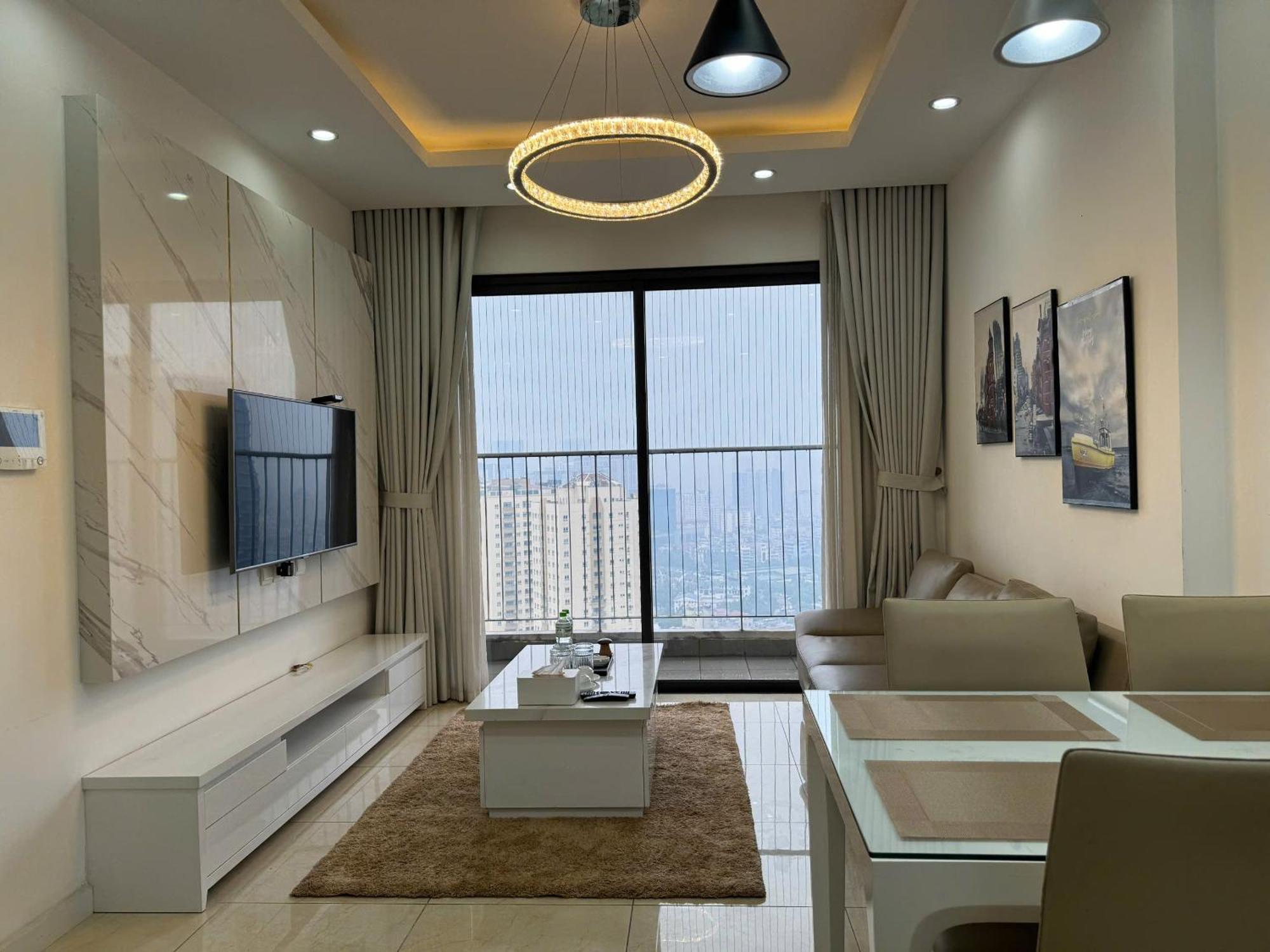 2br 2bth C6 D'capitale With View
