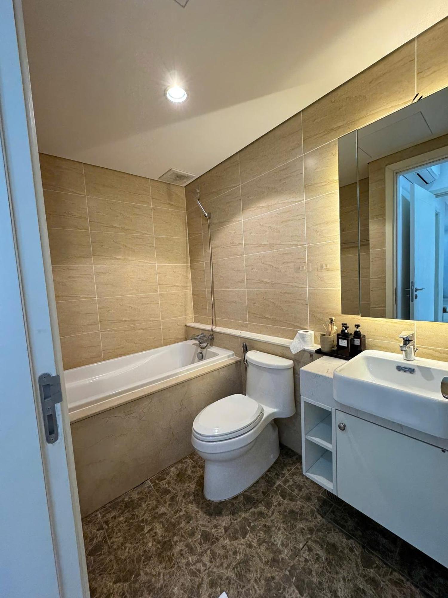 Apartment 2br 2bth C6 D'capitale With View Hanoi
