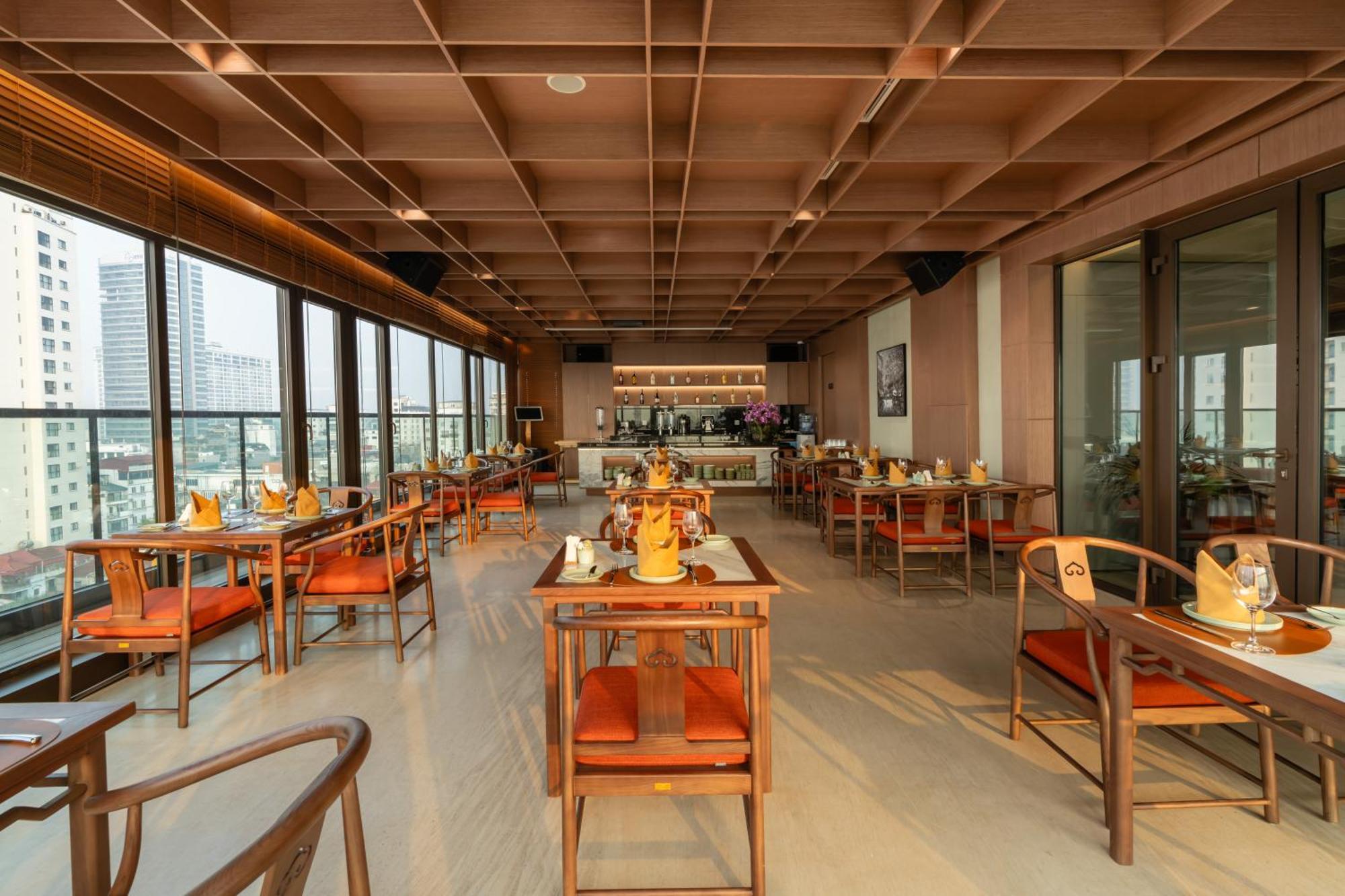 Aparthotel The Five Lilas