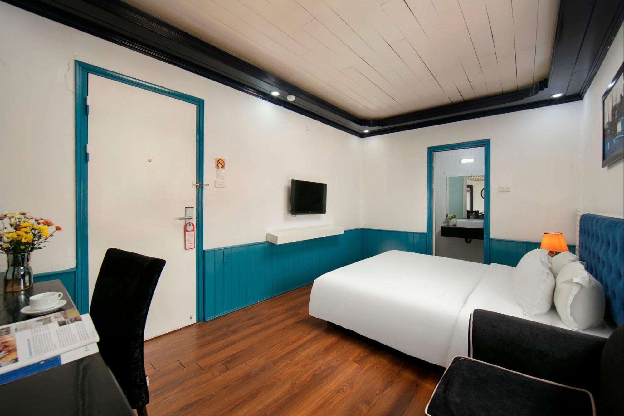Solo Hotel 3*