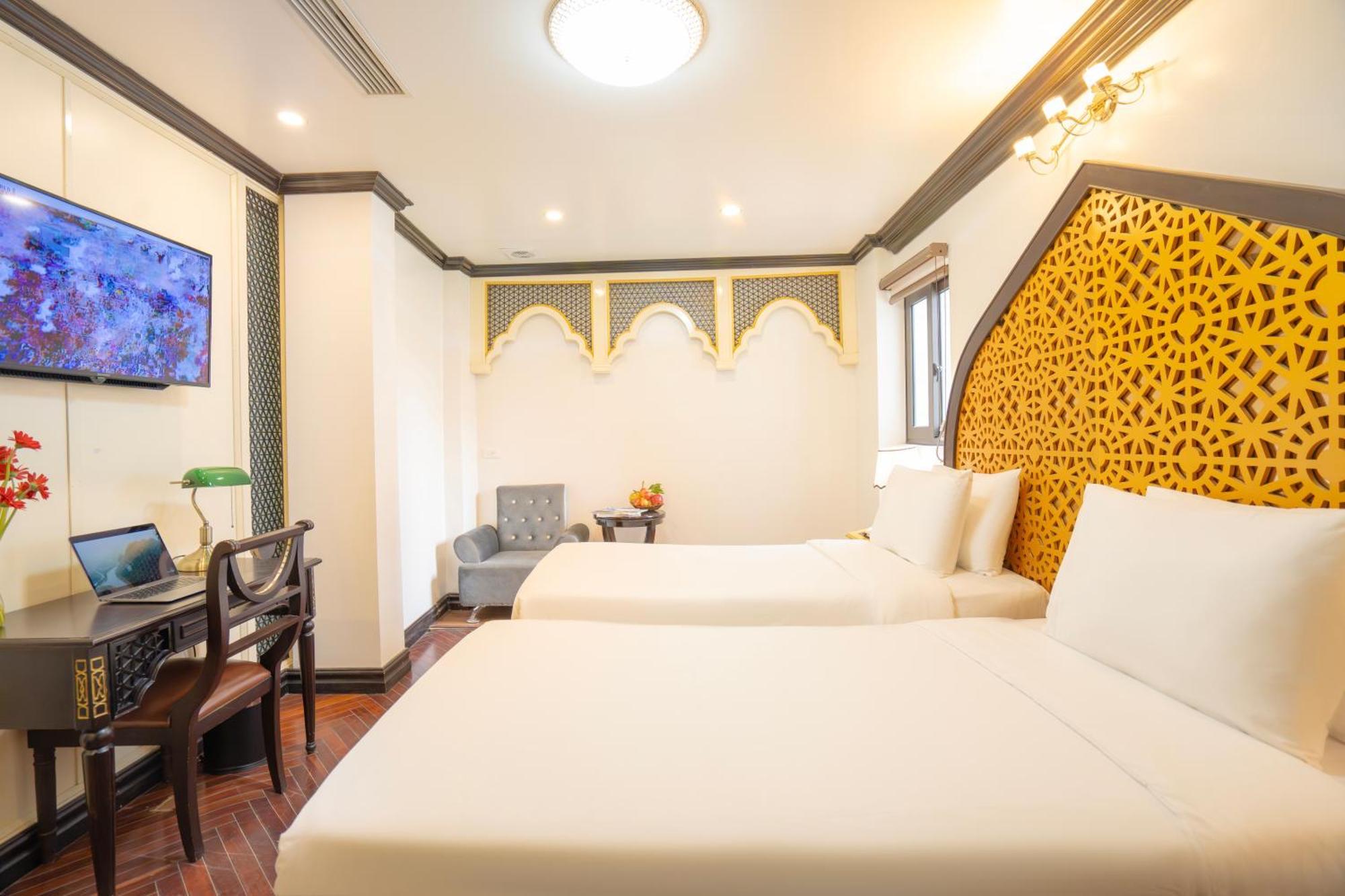 Hotel Du Palace 4*
