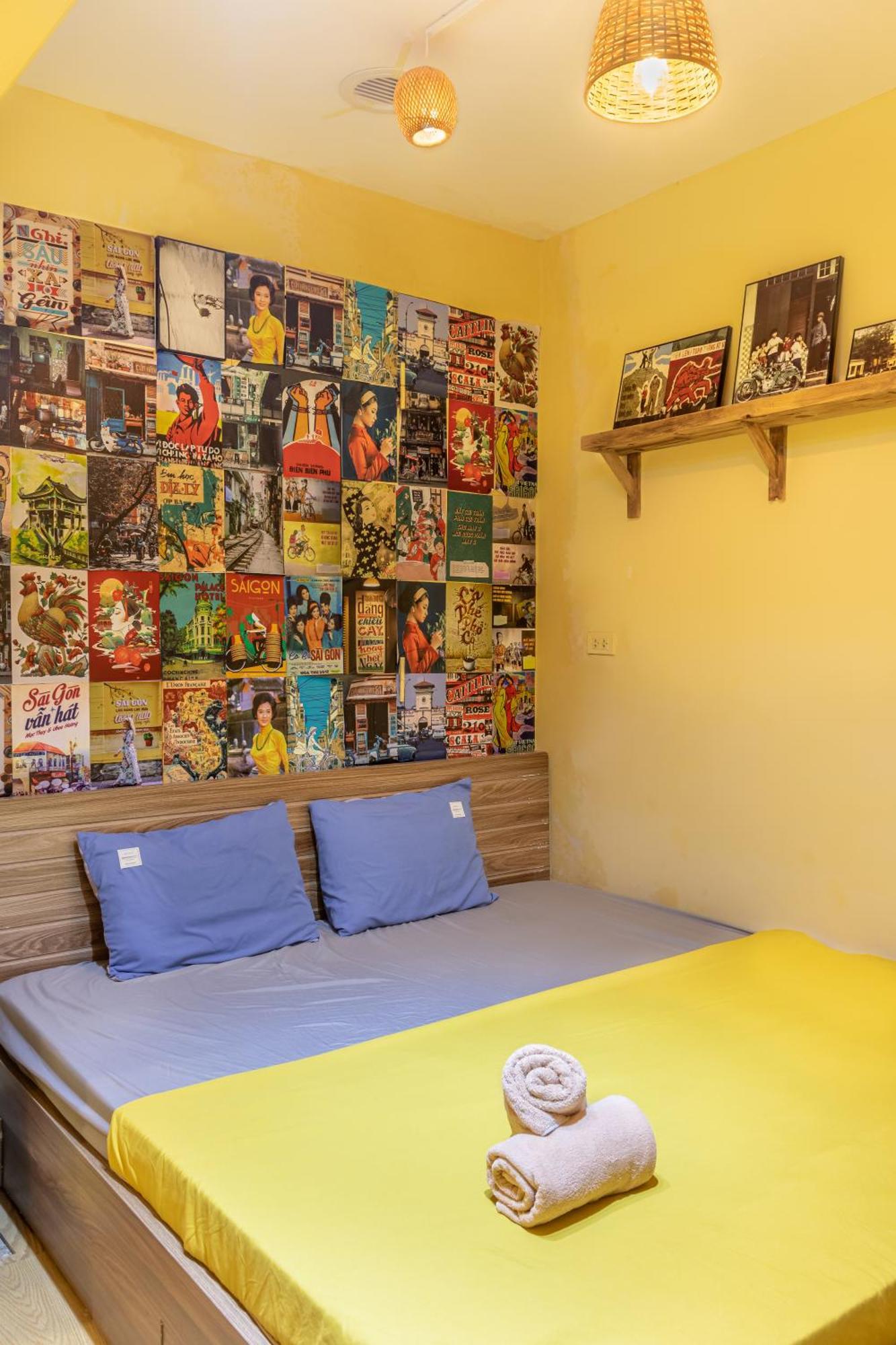 Heart Of Hoan Kiem Affordable Cozy Train Cafe Center Hoan Kiem For 3pax