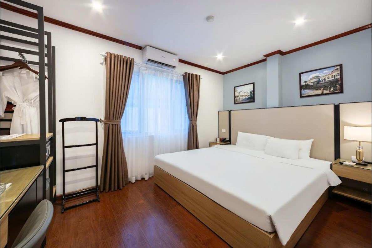 Hotel A25 - 30 An Duong 2*