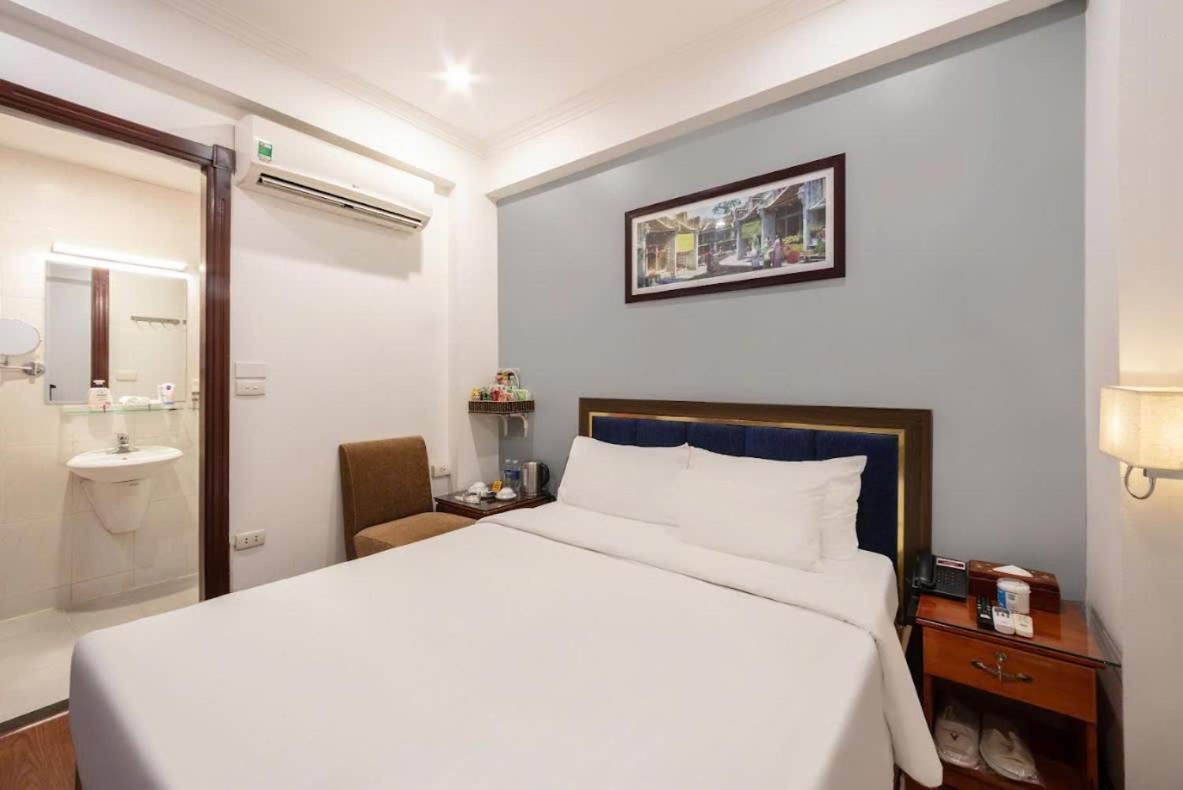 A25 - 30 An Duong Hotel
