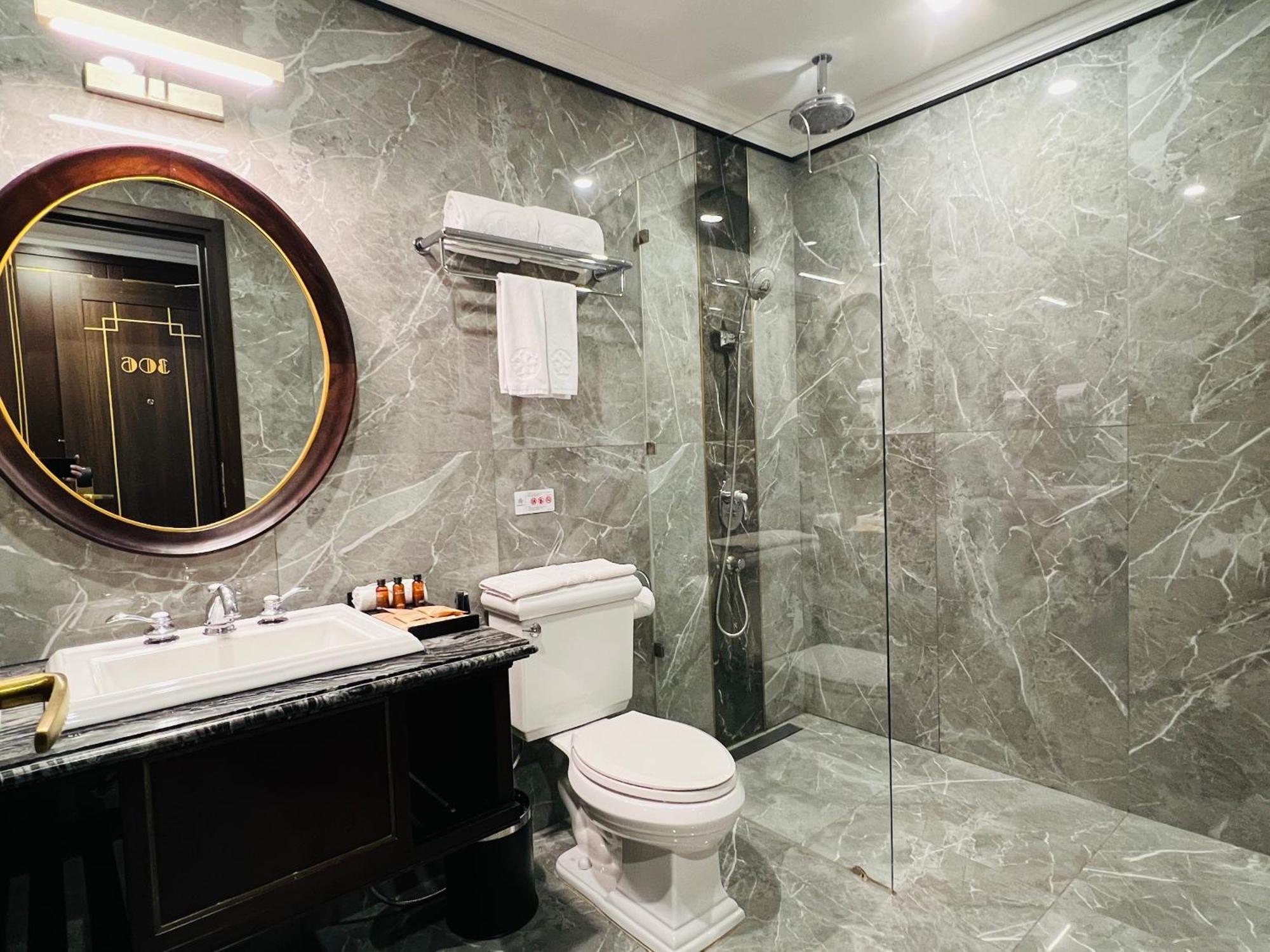 Du Monde Art Hotel