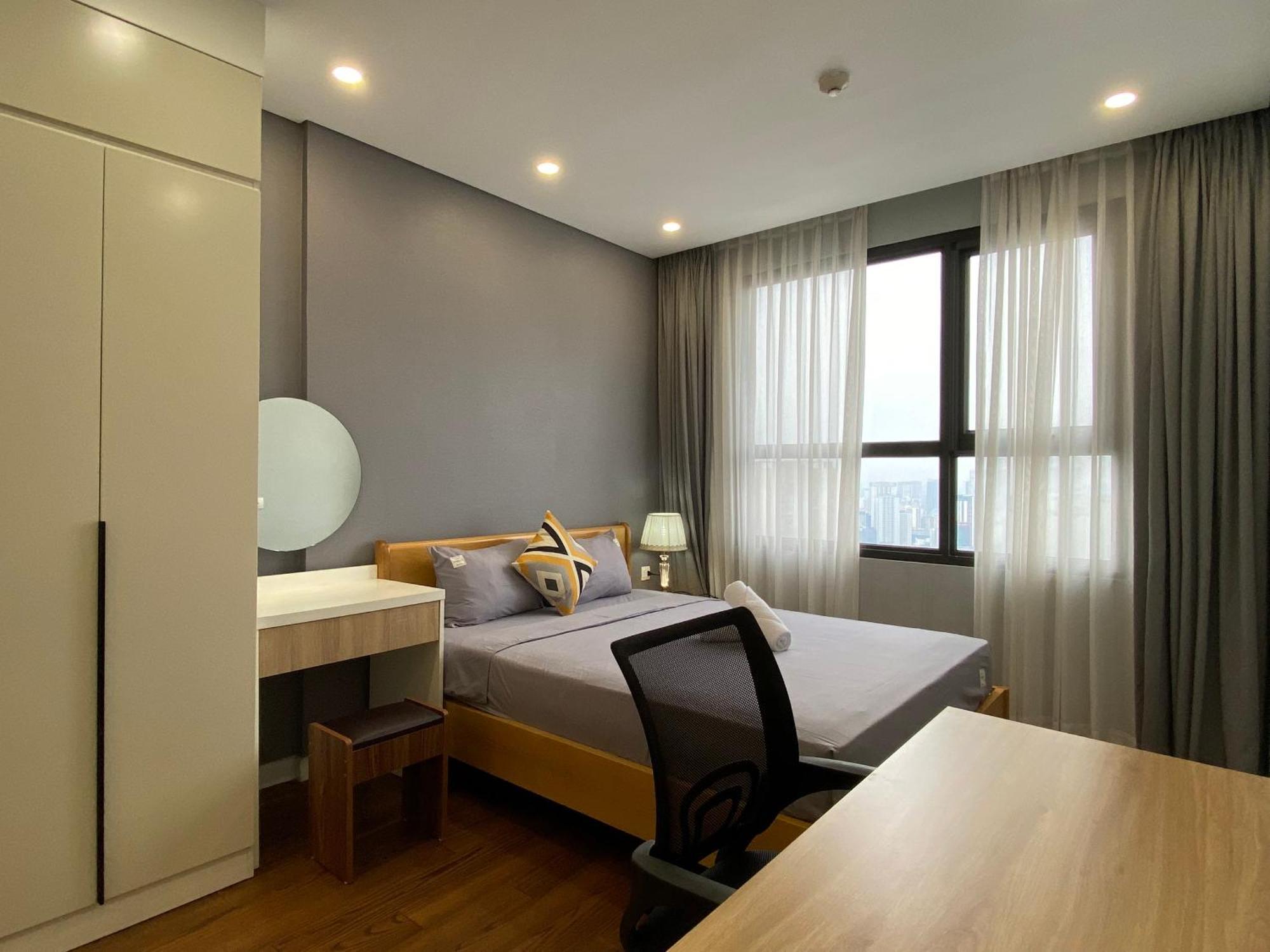 Apartment Qmp - Vinhomes D'capitale Tran Duy Hung *