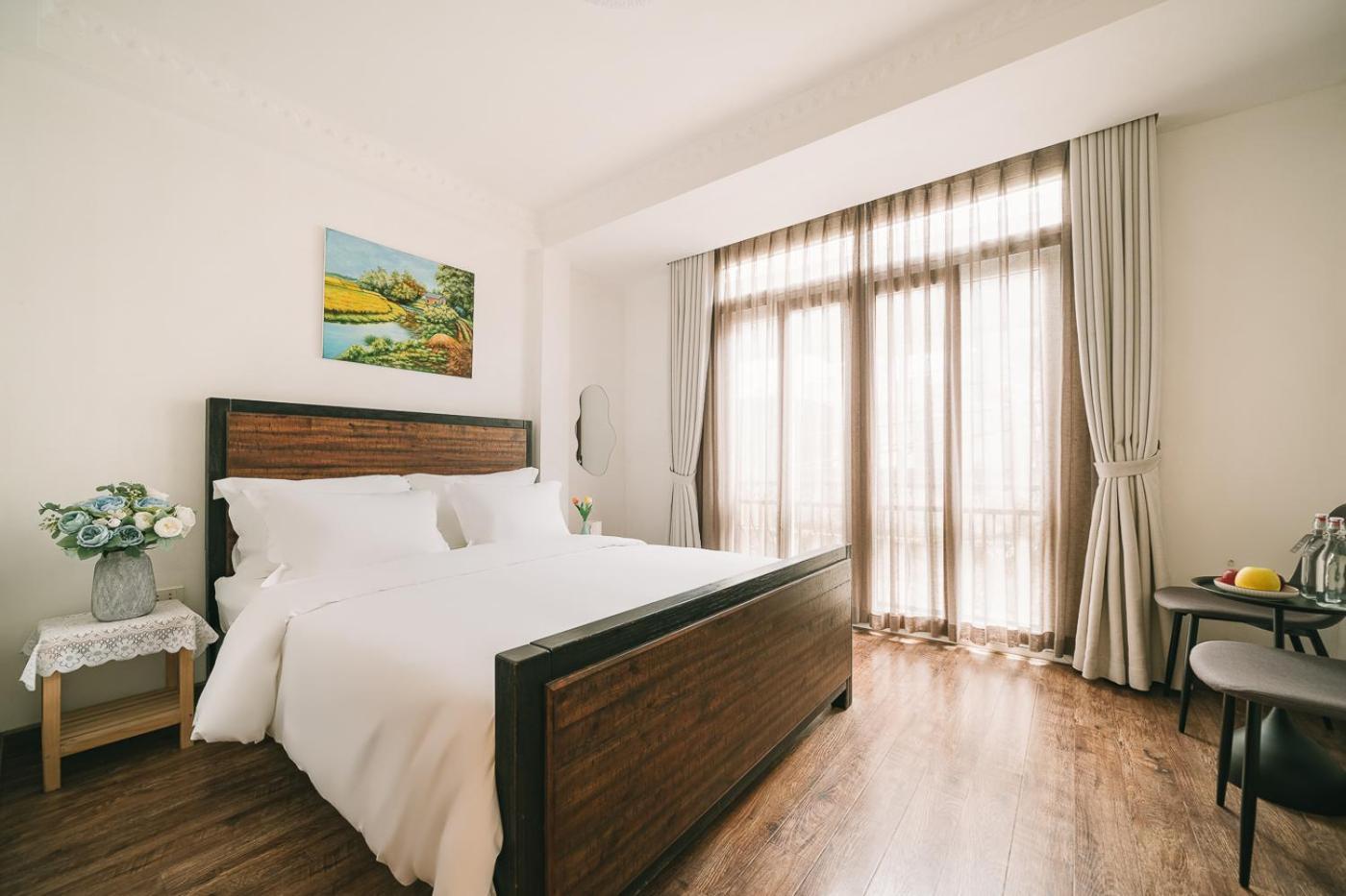 Apartment Su Casa Railway Side Hanoi