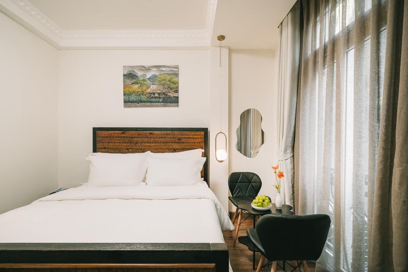Su Casa Railway Side Apartment Hanoi