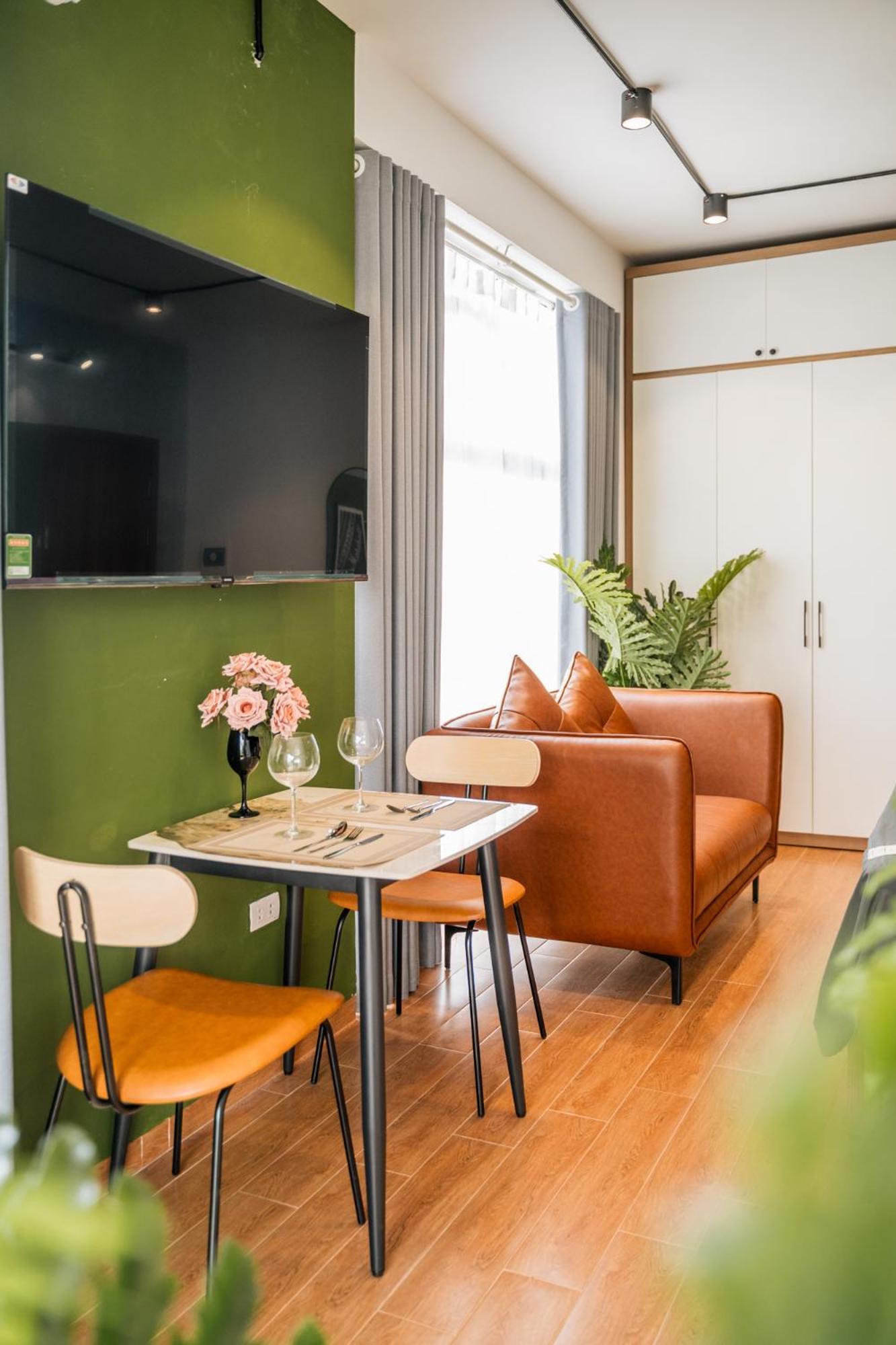 Lahomestay Khuat Duy Tien Apartment *